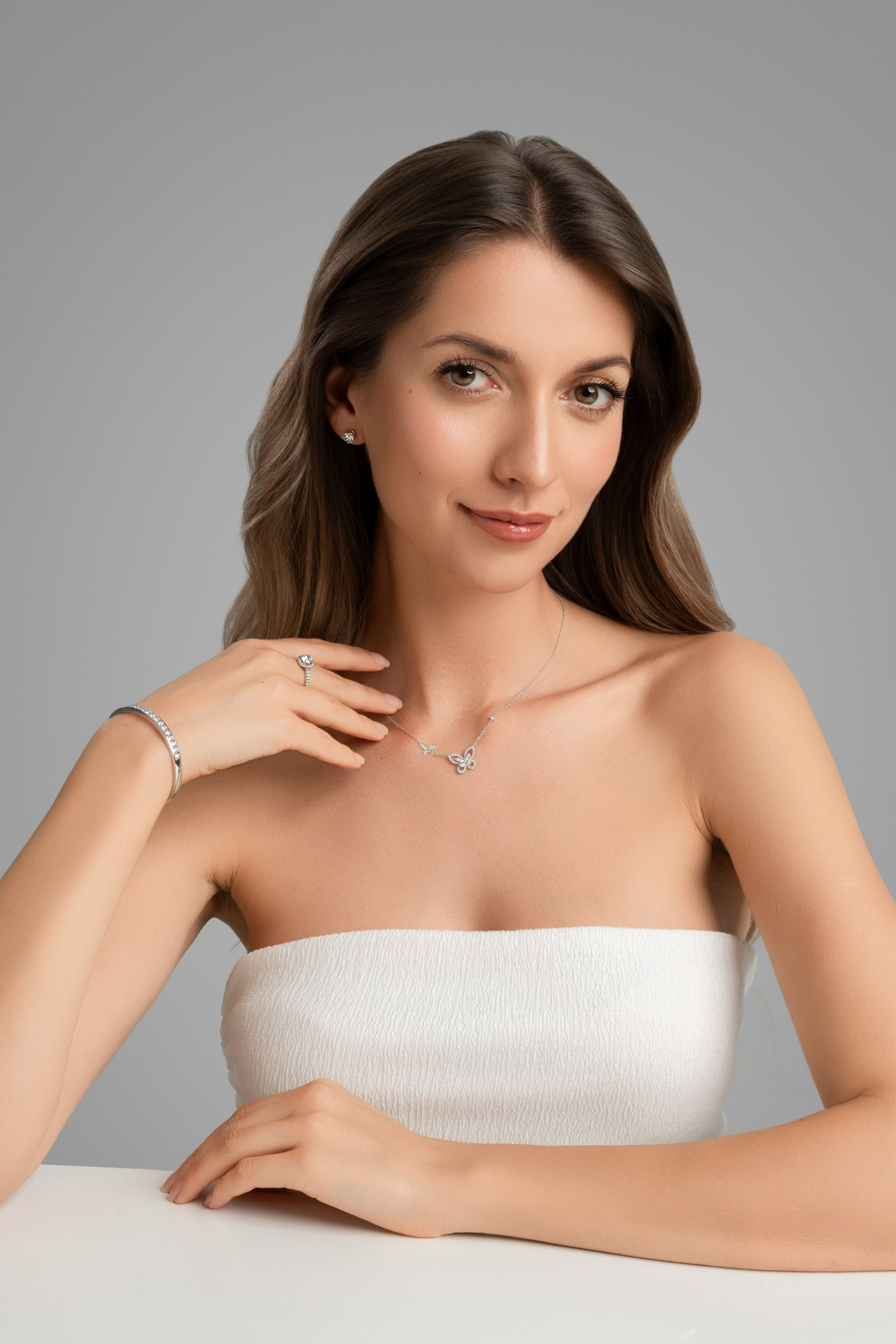 SN JEWELLERY. ФОТОГРАФ В ГОНКОНГЕ (СВАДЬБЫ, FASHION, СЕМЕЙНЫЕ, МЕРОПРИЯТИЯ, ФОТОПРОГУЛКИ)