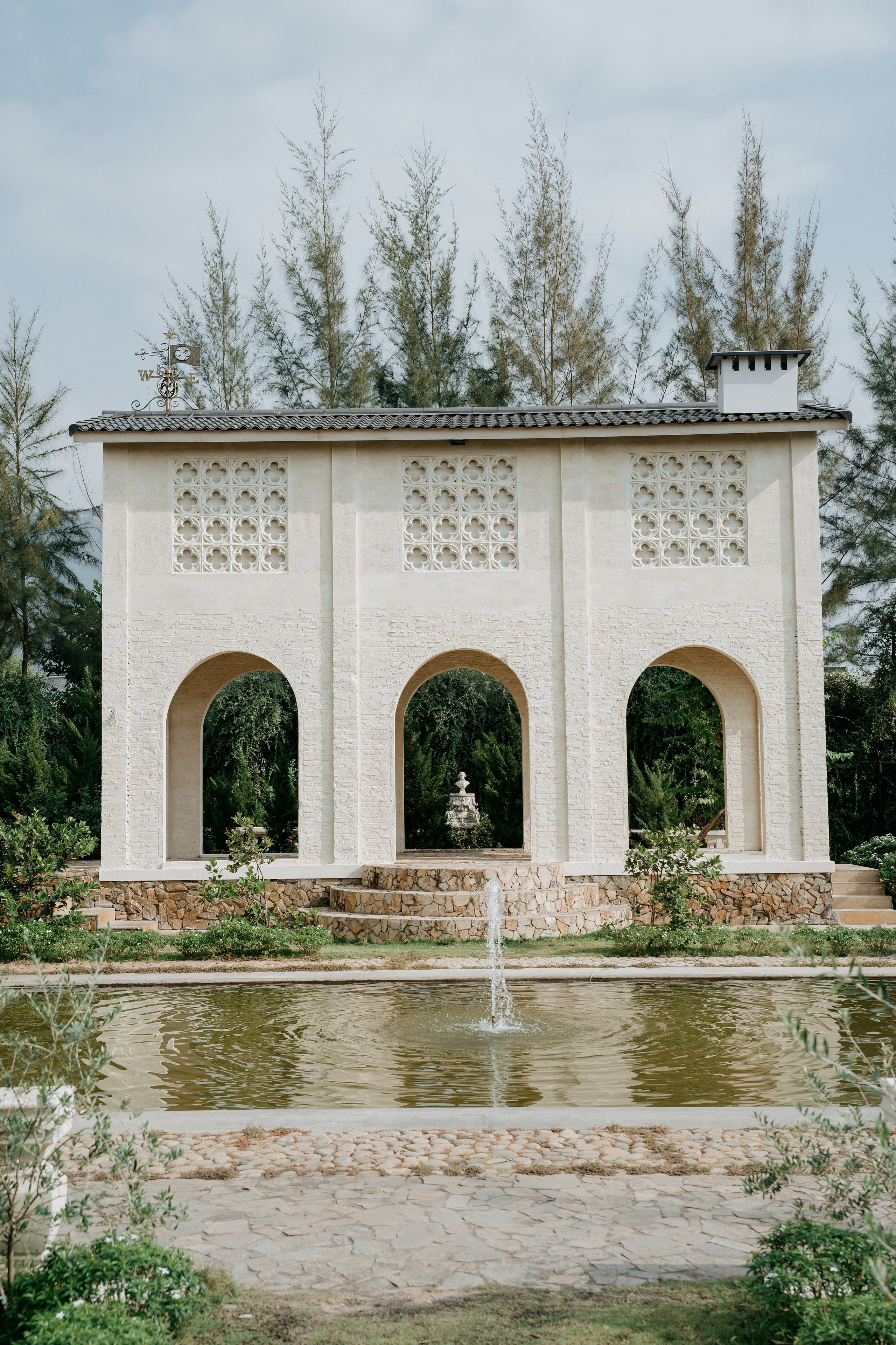 THU & NHU / An garden. Saigon Wedding Present | Art Beyond Moments