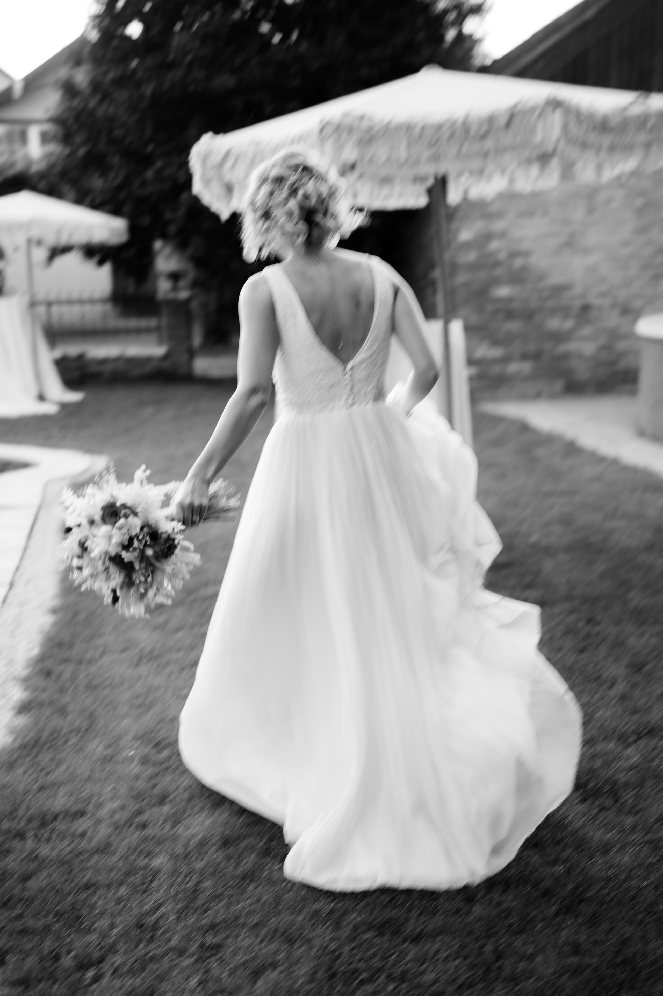 Octavia & Theo. Destination Wedding Photographer Alex Pasarelu