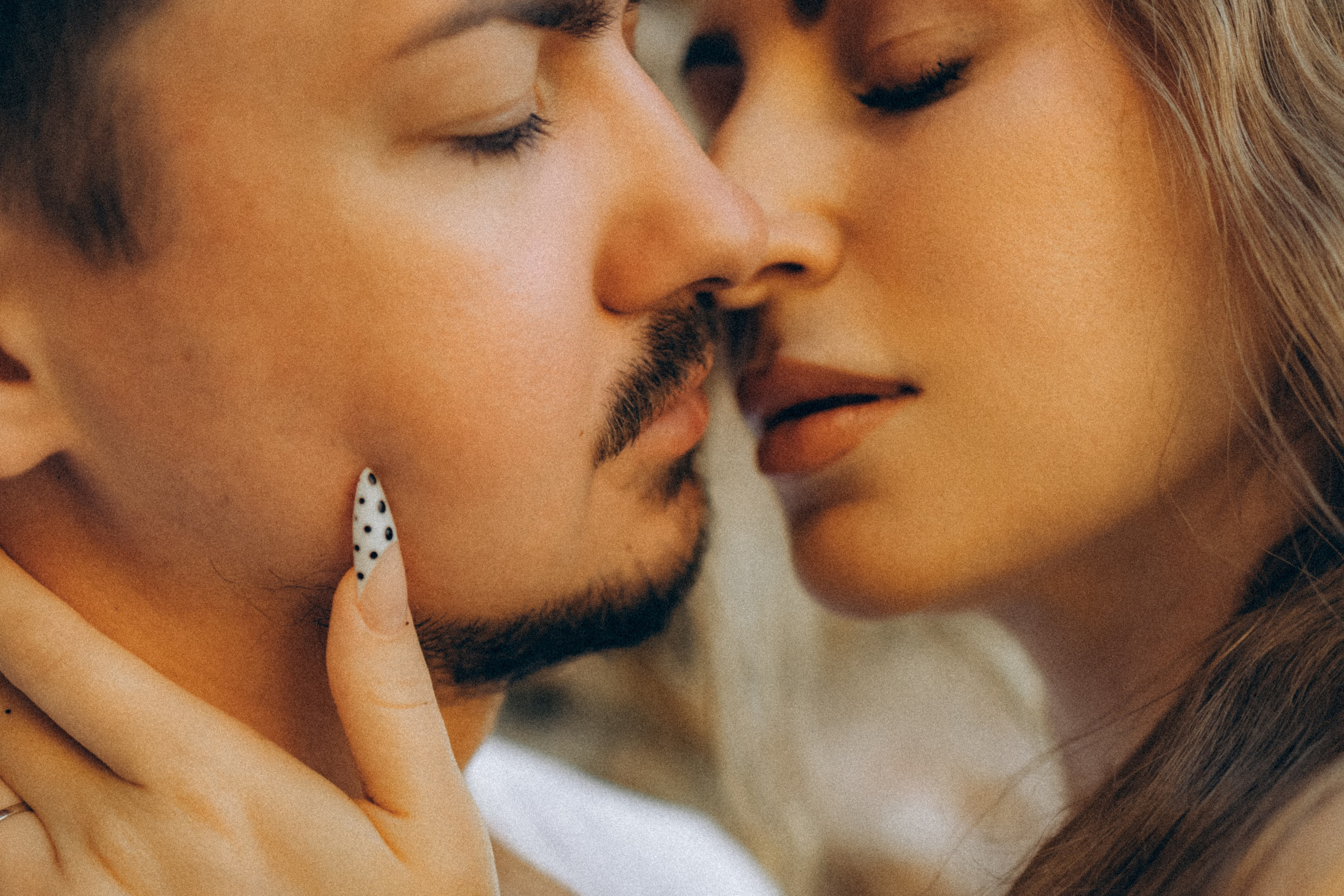 Рассветная фотосессия love story в Кемере. Wedding & Event Planner