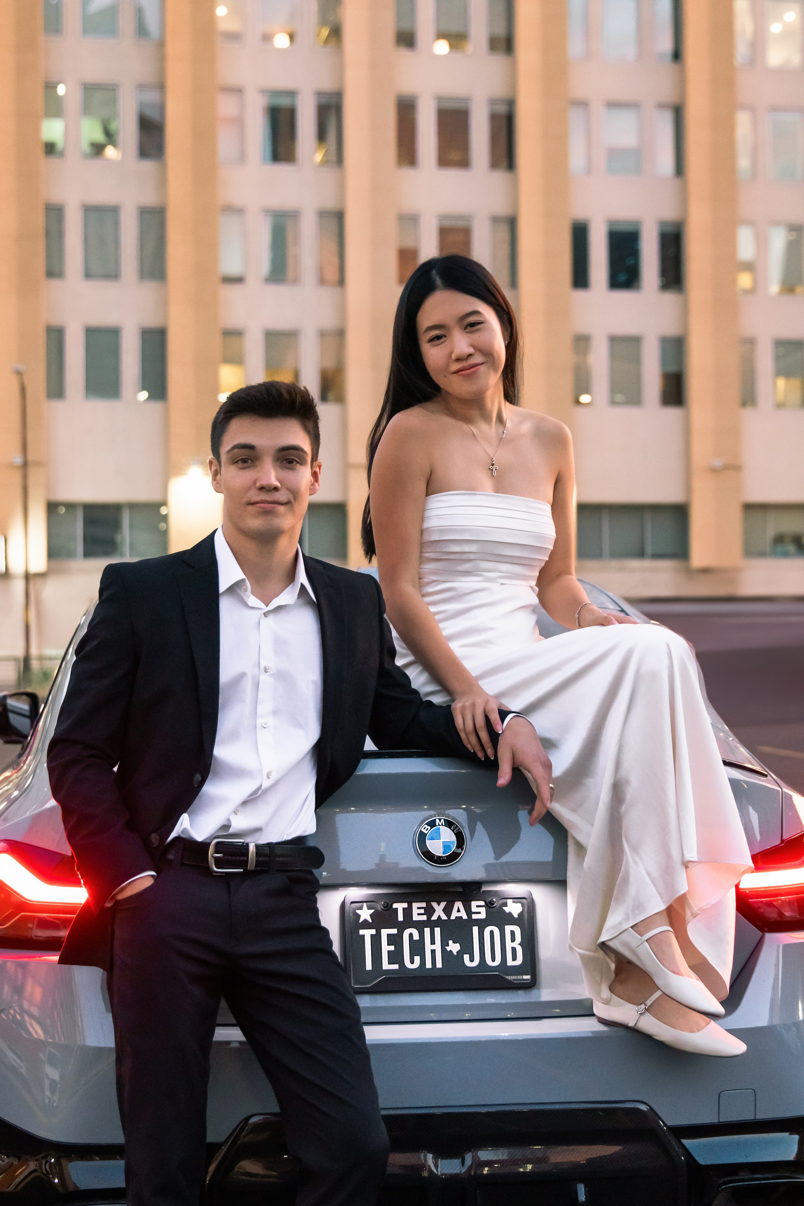 Kelly & Alex’s engagement photoshoot in Downtown Dallas