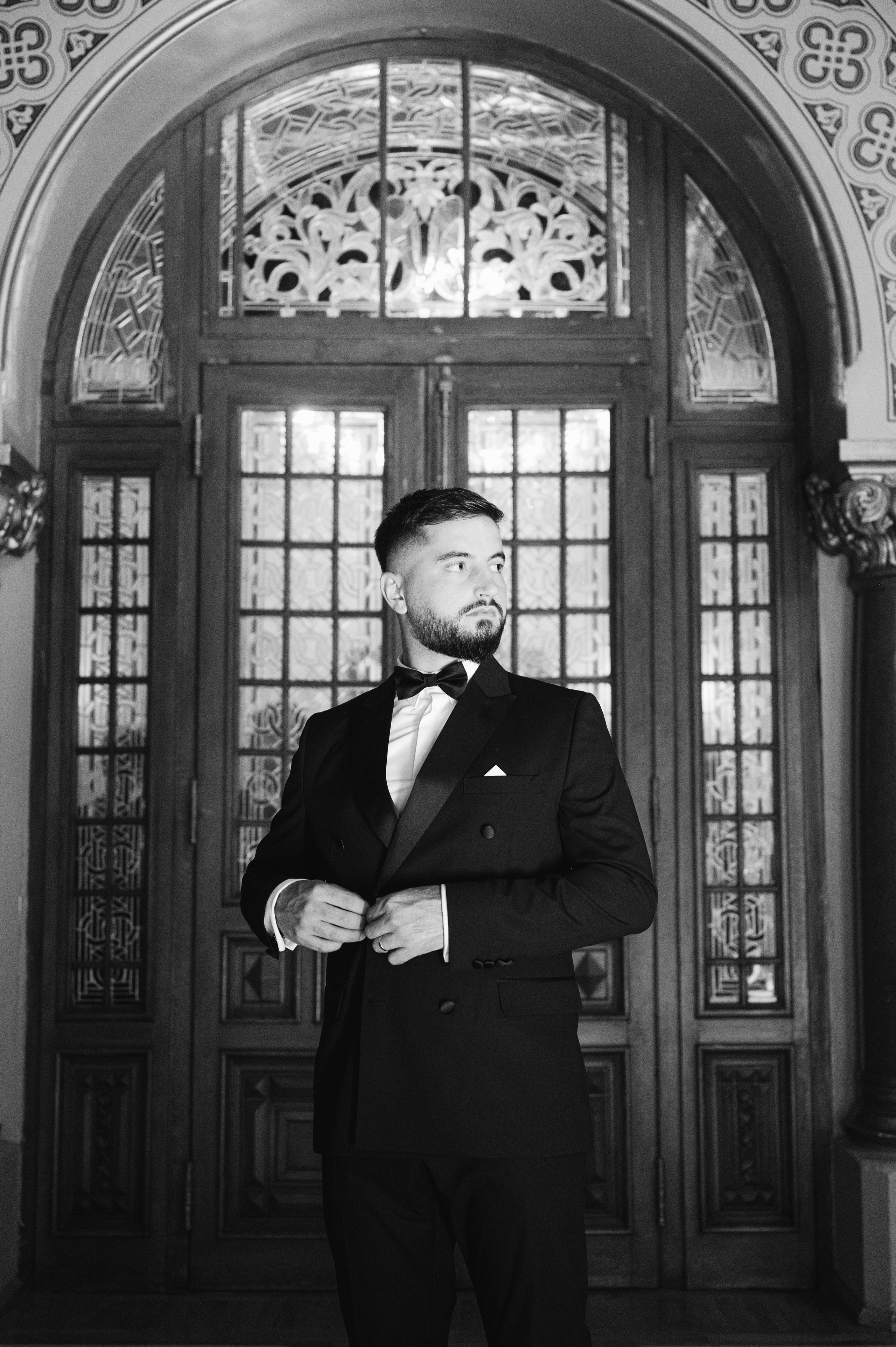 Sedinta foto trash the dress la castelul Cantacuzino