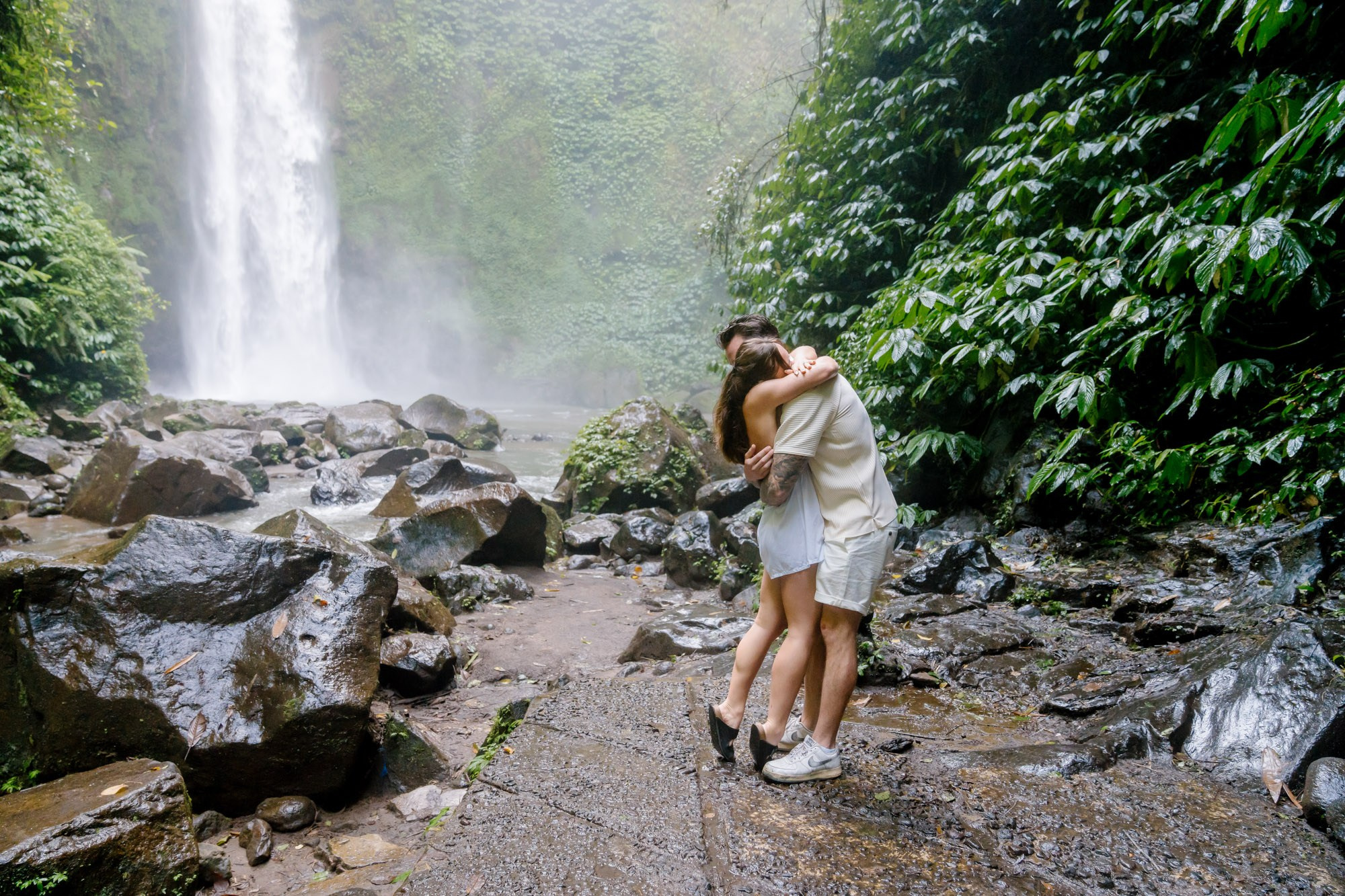 Marriage Proposal. Female Photographer in Bali