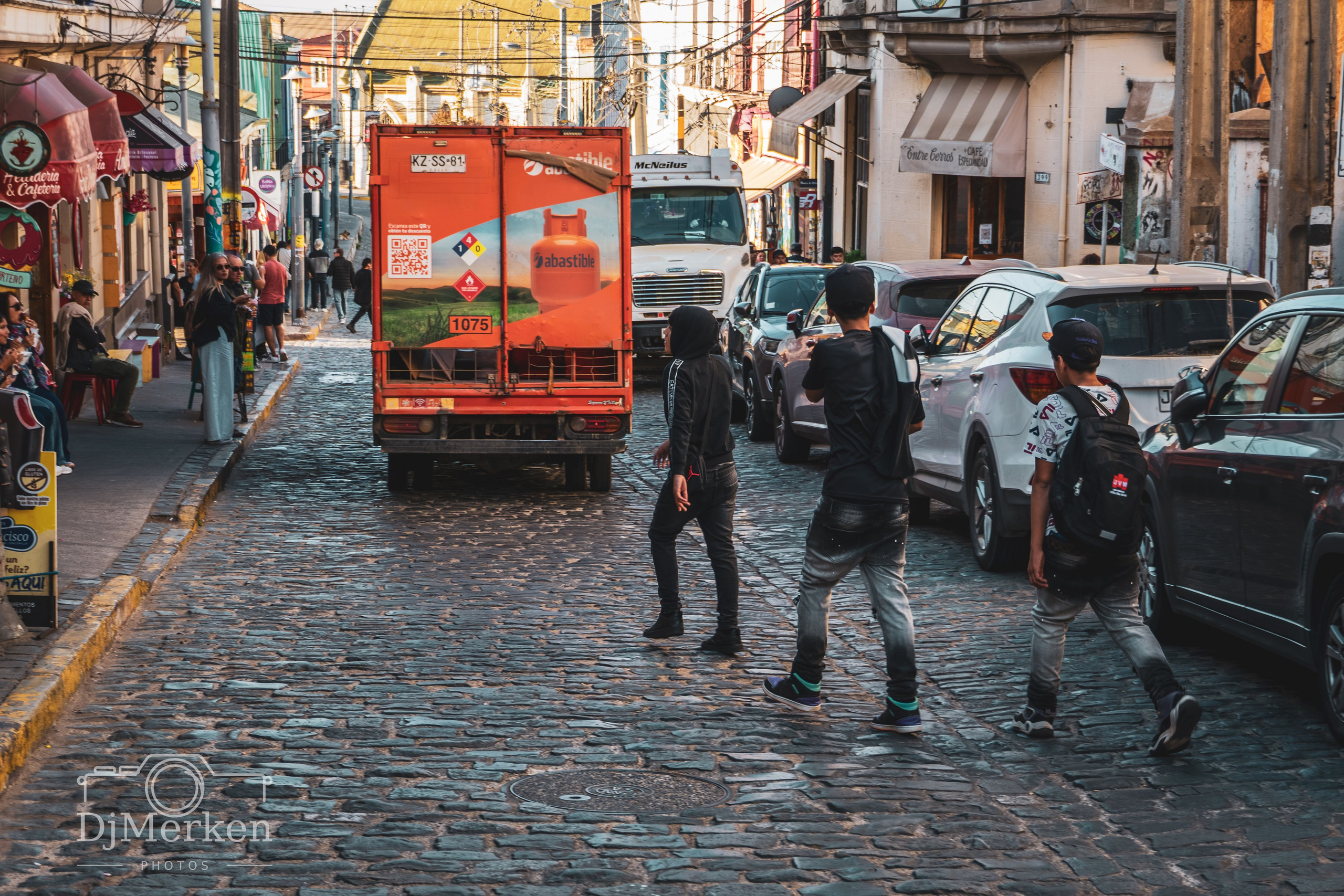 Gente del mundo. “Personal and travel photography — Yuri Marín”