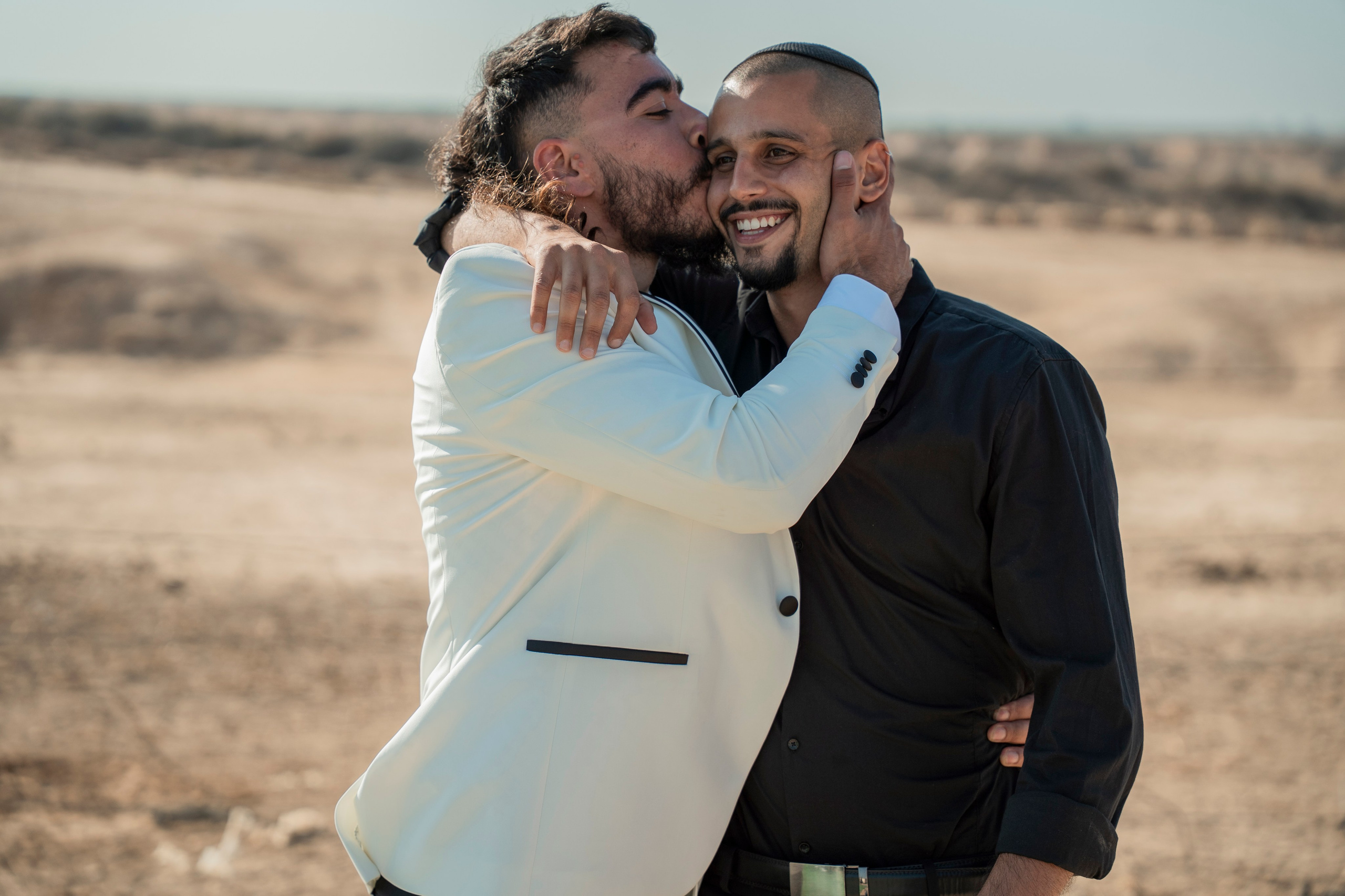 אביה ואחיה. יוסף מזרחי צילום חתונה, ברית וזוגיות. צלם מקצועי שאוהב להוציא אתכם הכי יפים ברגעים הכי מרגשים