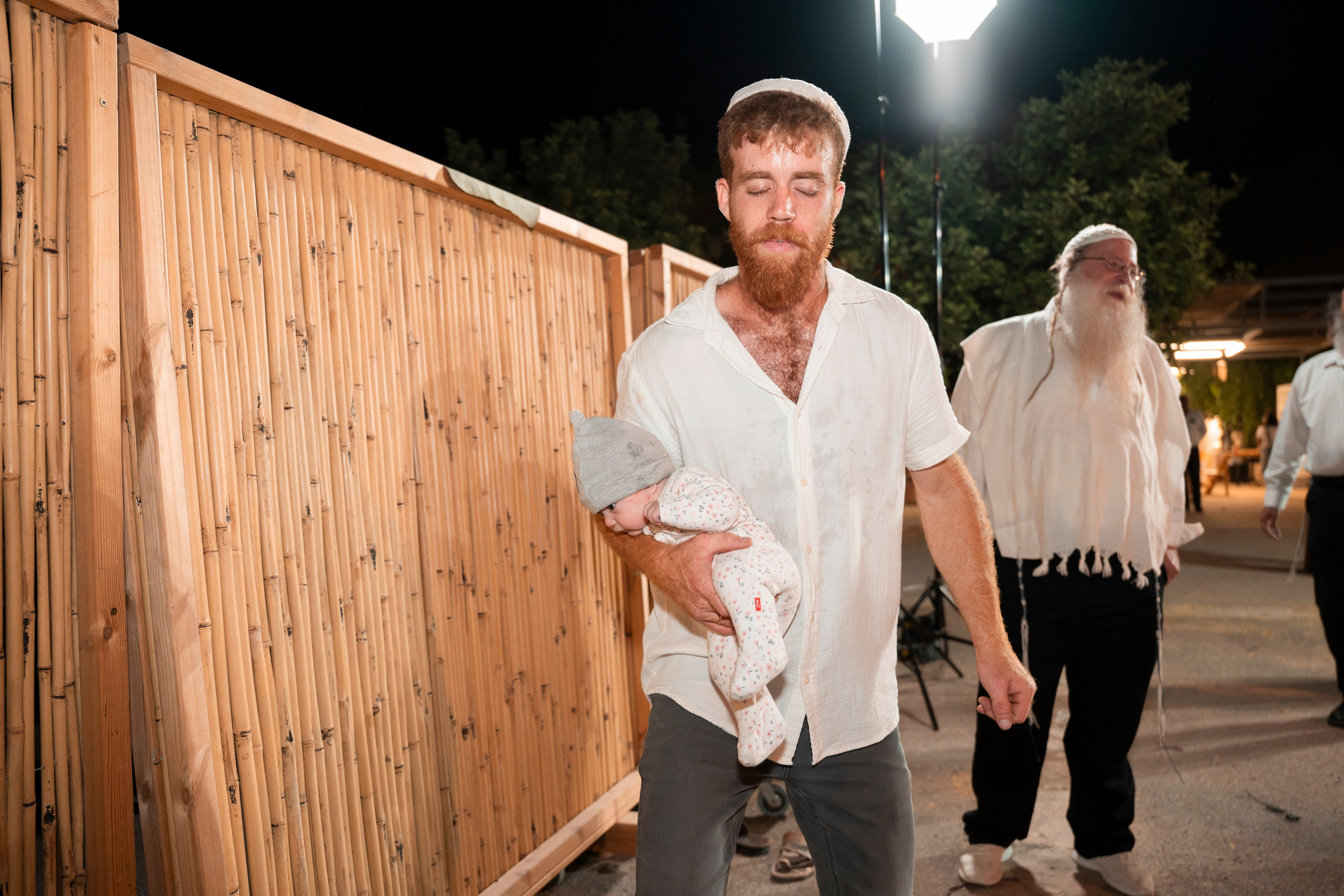 עדן ושלהבת. יוסף מזרחי צילום חתונה, ברית וזוגיות. צלם מקצועי שאוהב להוציא אתכם הכי יפים ברגעים הכי מרגשים