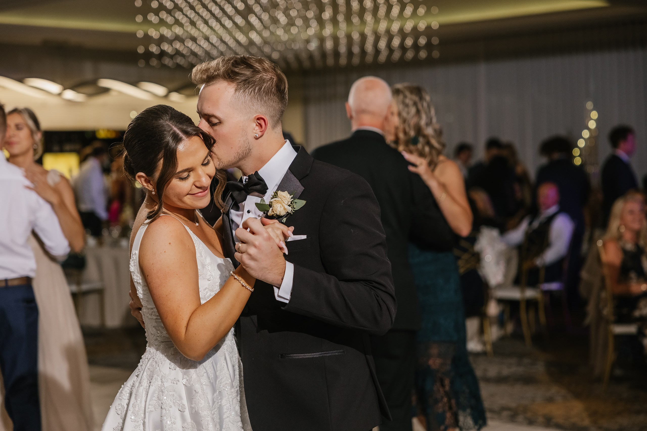 09.06.2025 Wedding. Wedding family event photographer in Chicago Nick Yushevich