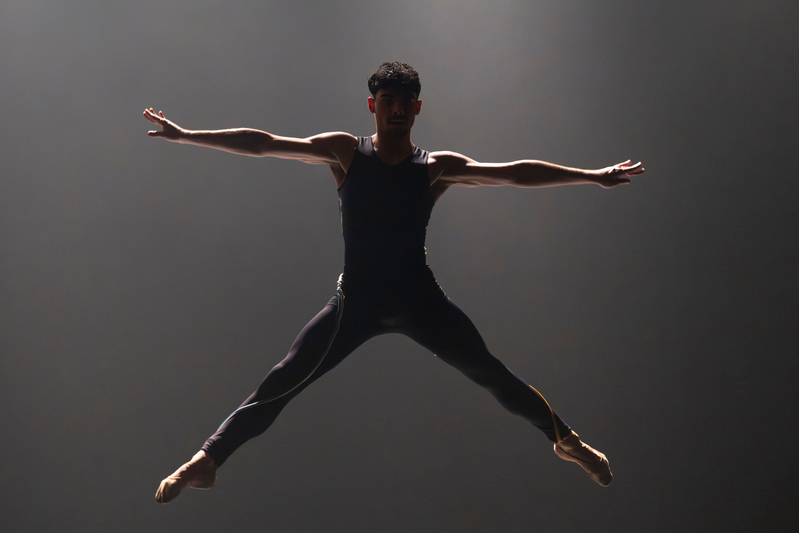 DANCE. ©2025 Adriano Escanhuela Photography