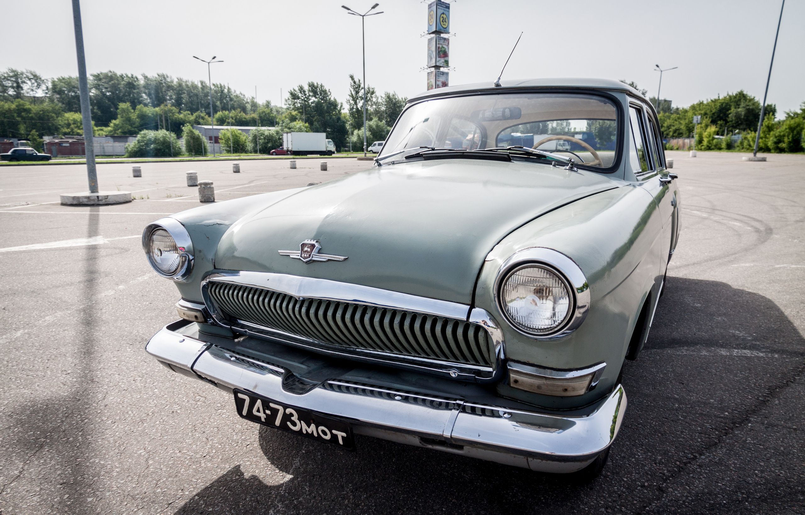 Retro Car Volga | For sale. Sasha Amelie — Lifestyle Photographer NYC