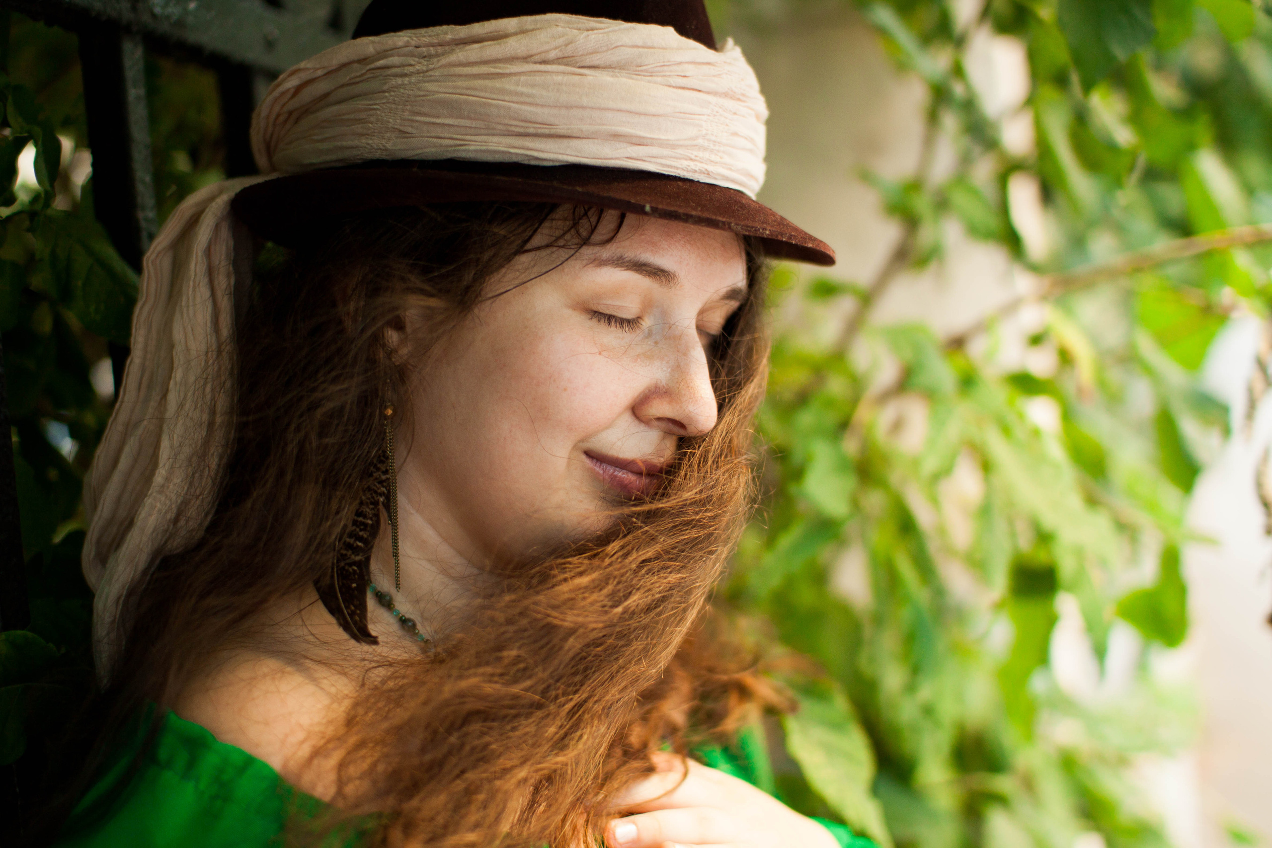 Olya Aprelskaya | The Suitcase. Sasha Amelie — Lifestyle Photographer NYC