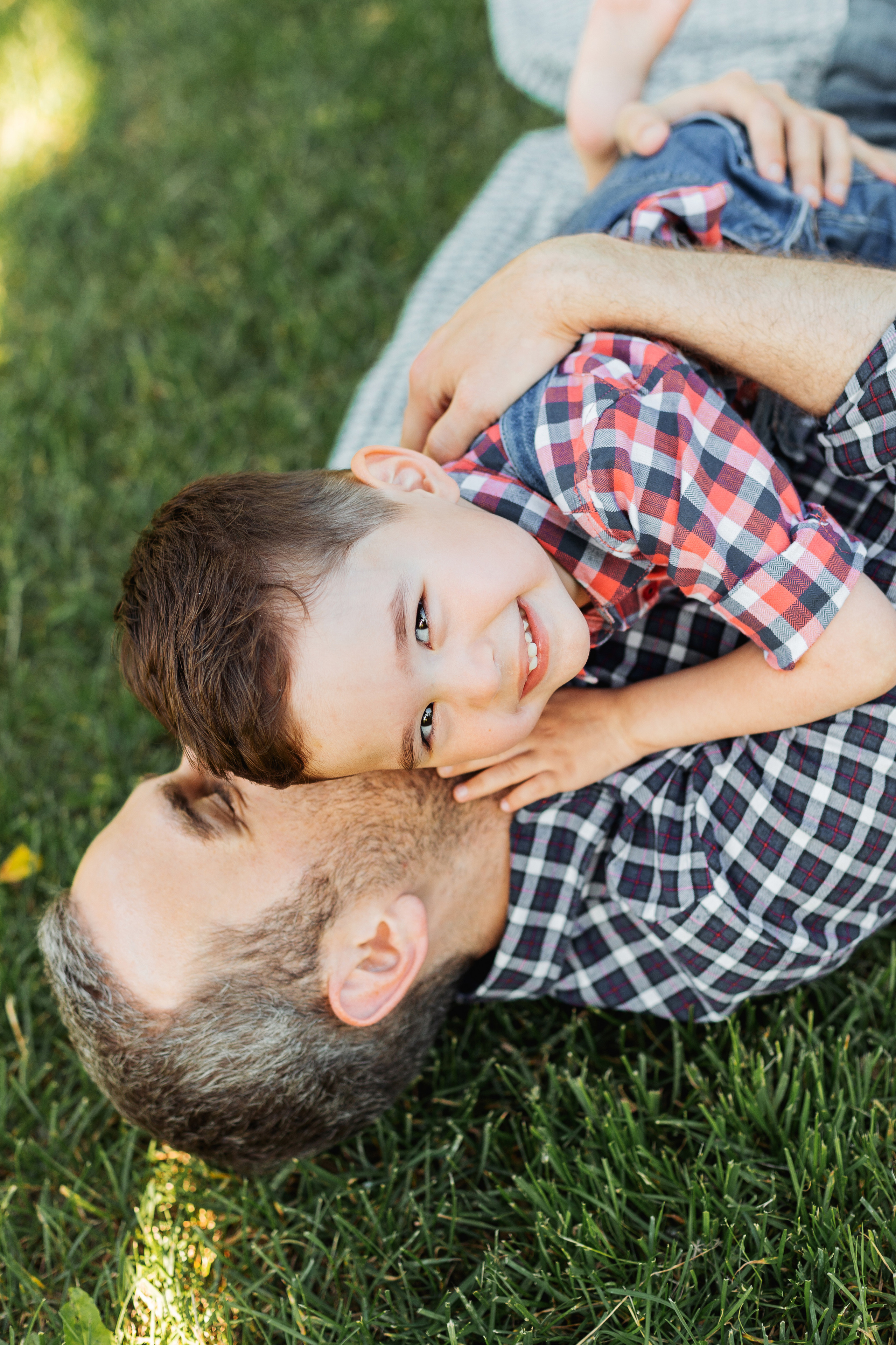Kolya, Sayyora & Dima |Summer on the grass. Sasha Amelie — Lifestyle Photographer NYC