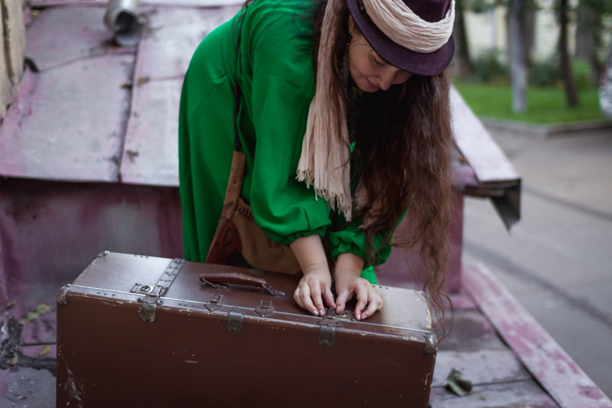 Olya Aprelskaya | The Suitcase. Sasha Amelie — Lifestyle Photographer NYC