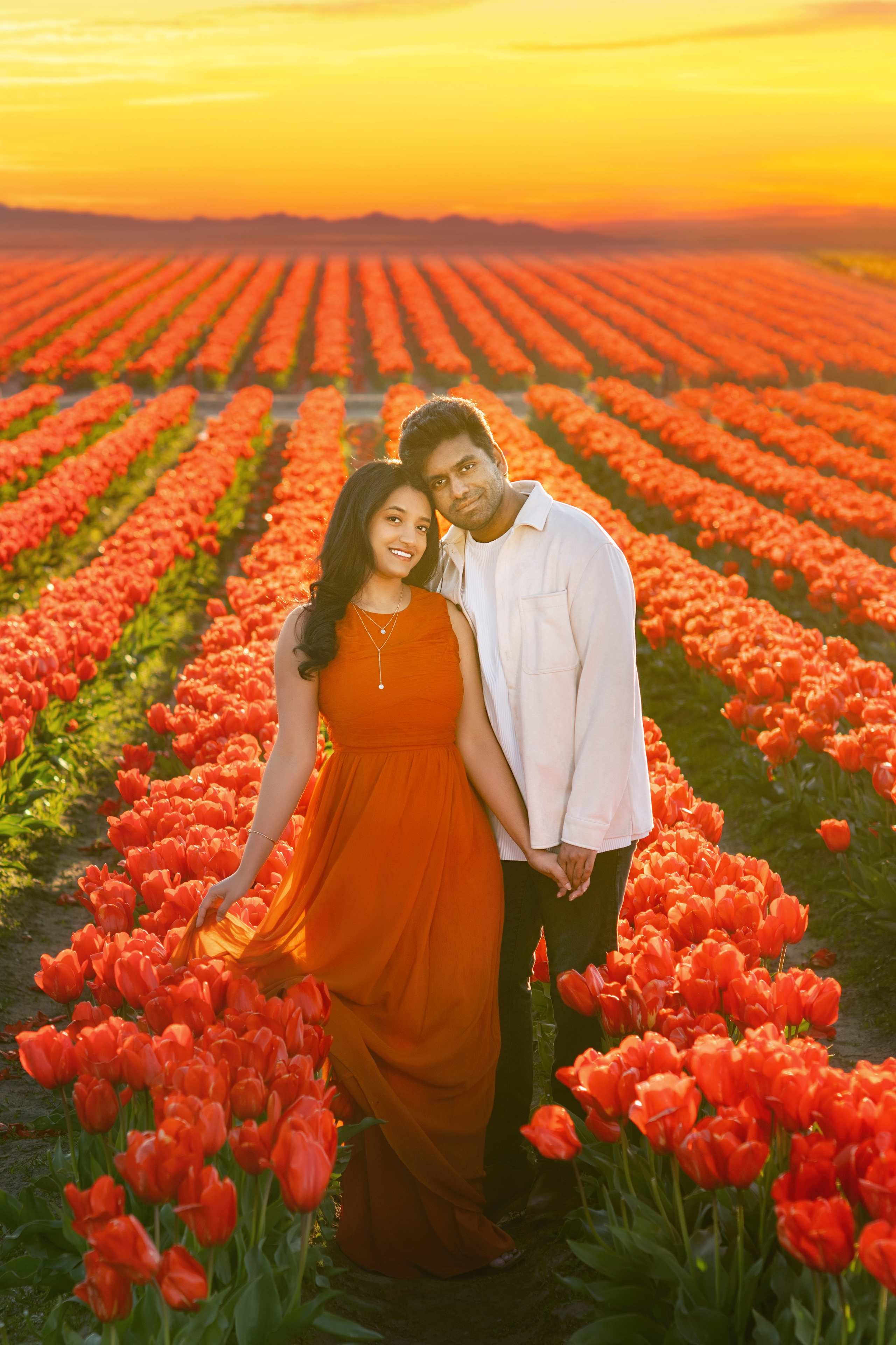 Lohita with her husband. Wedding & family photography in Seattle area. Helen Michelle photographer