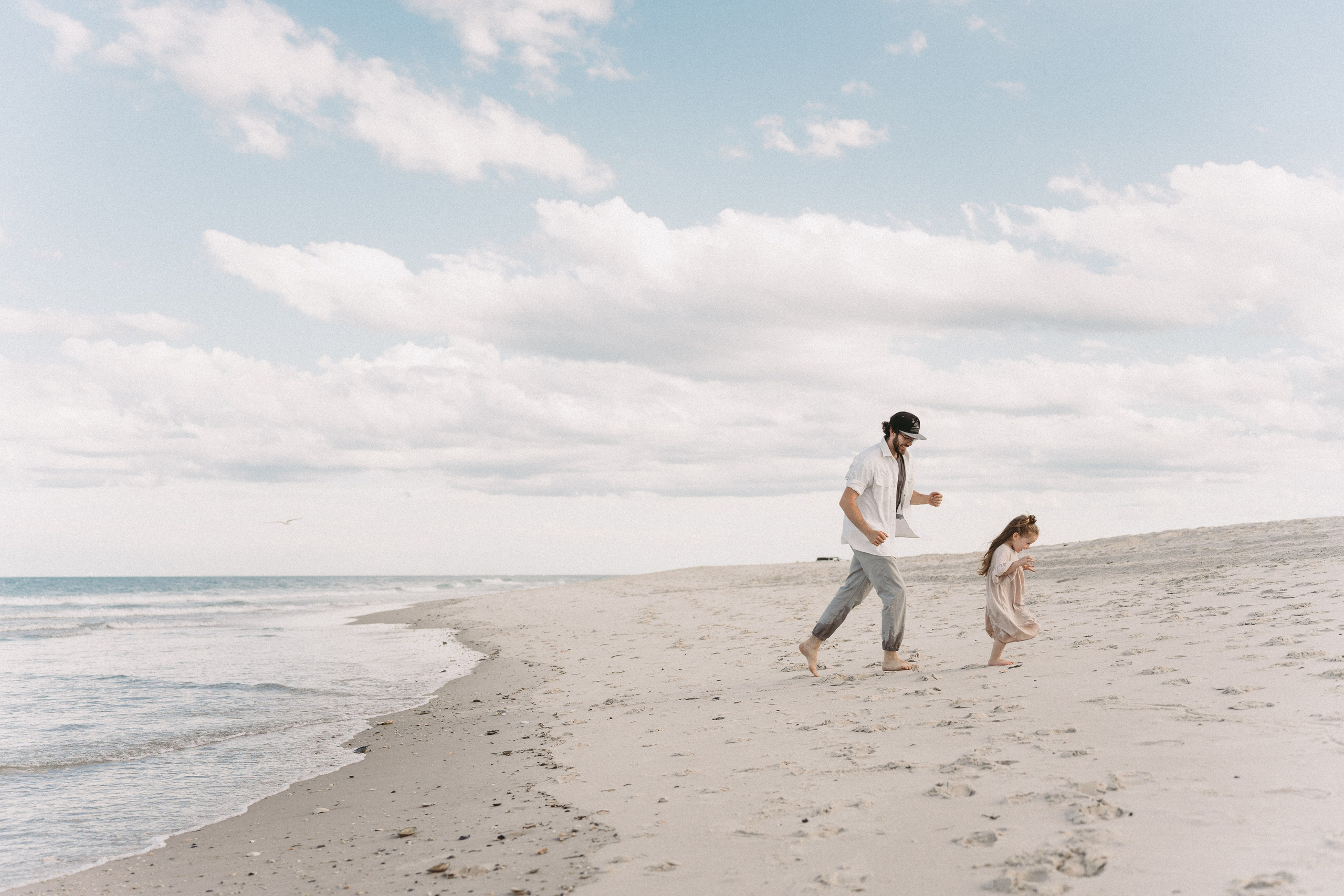 Alexia&Alex. Ocean. Wedding and family photographer and videographer PA, NJ, NY, DE, MD