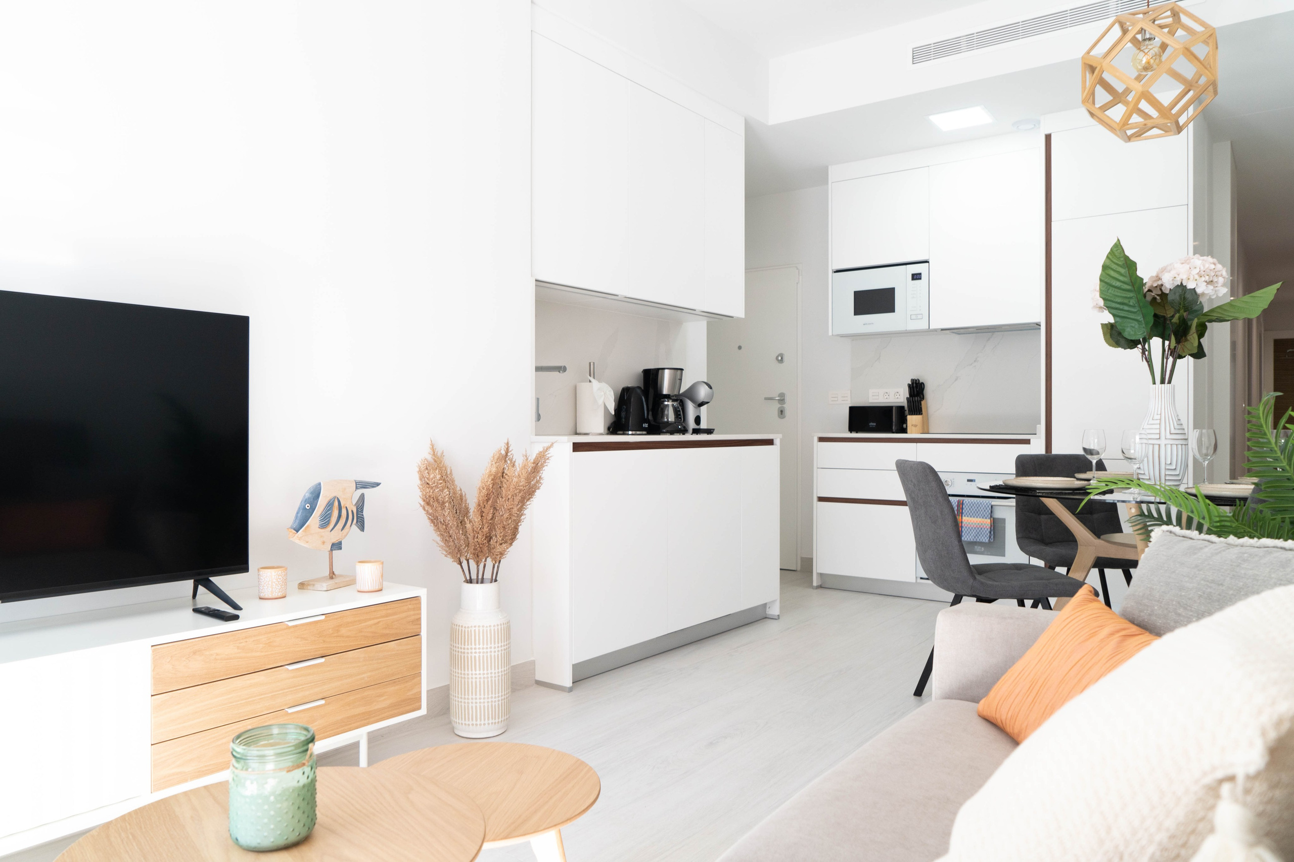 I&M GROUP royal 29. Baby Beast