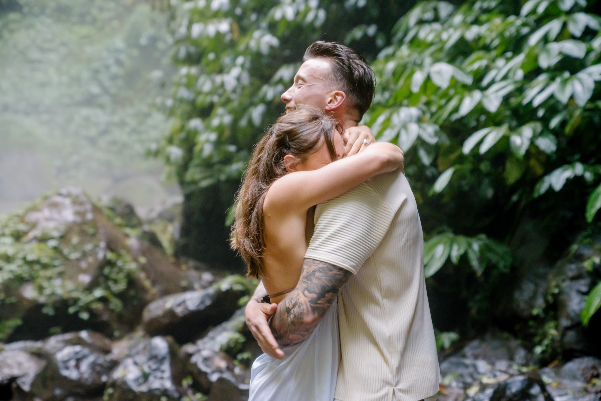 Marriage Proposal. Female Photographer in Bali