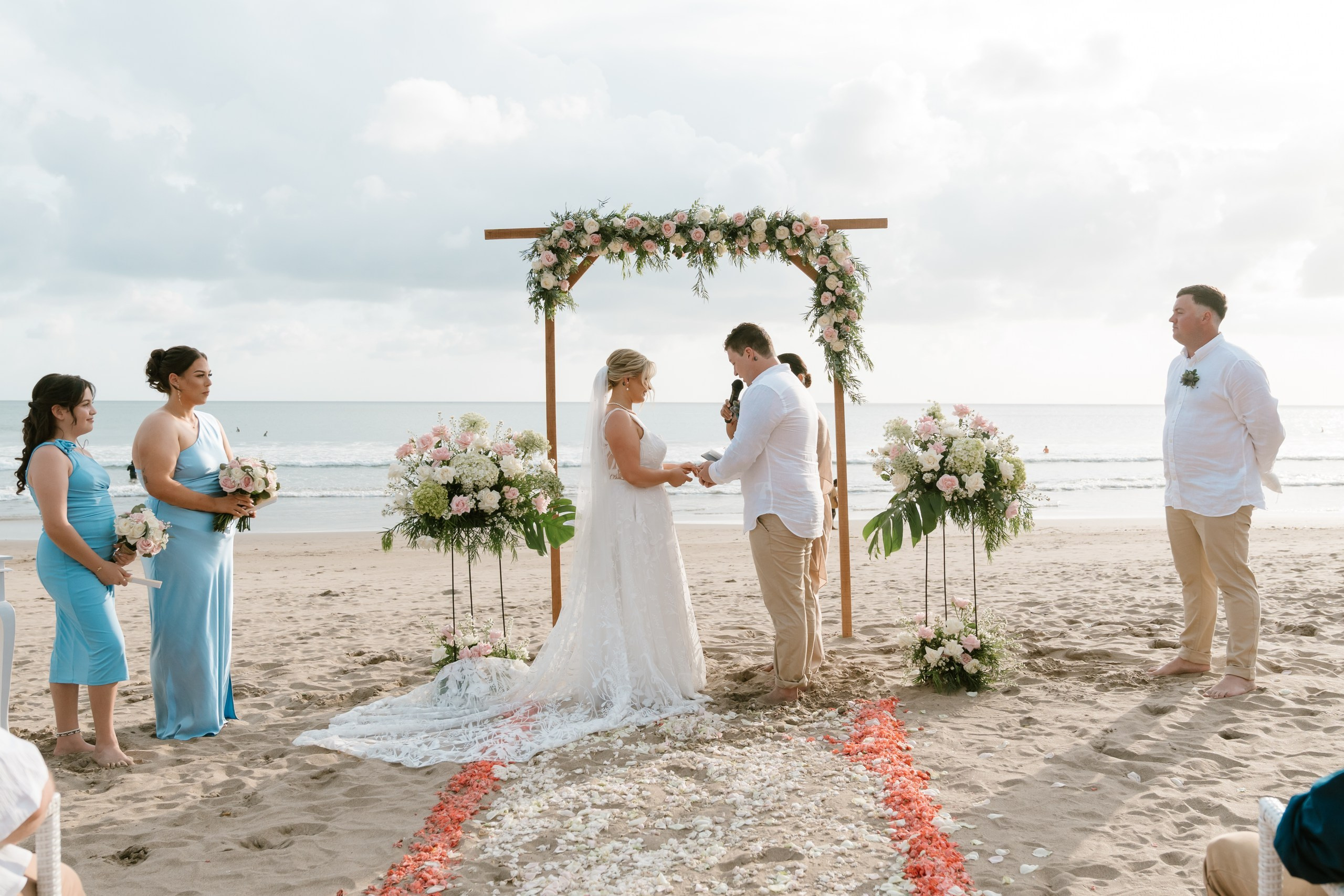 Ethan & Alyshia. Female Photographer in Bali