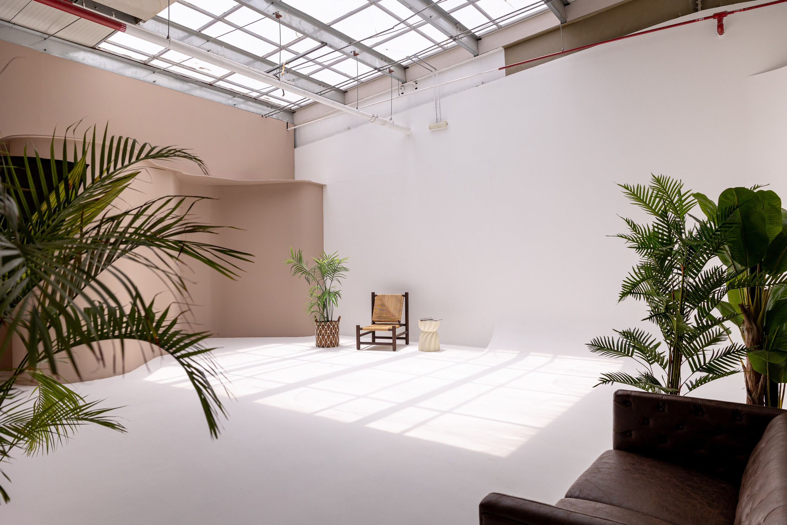 Rental. Sky Zone. Textured walls and Natural light on cyclorama. Photo and video production in Dubai UAE