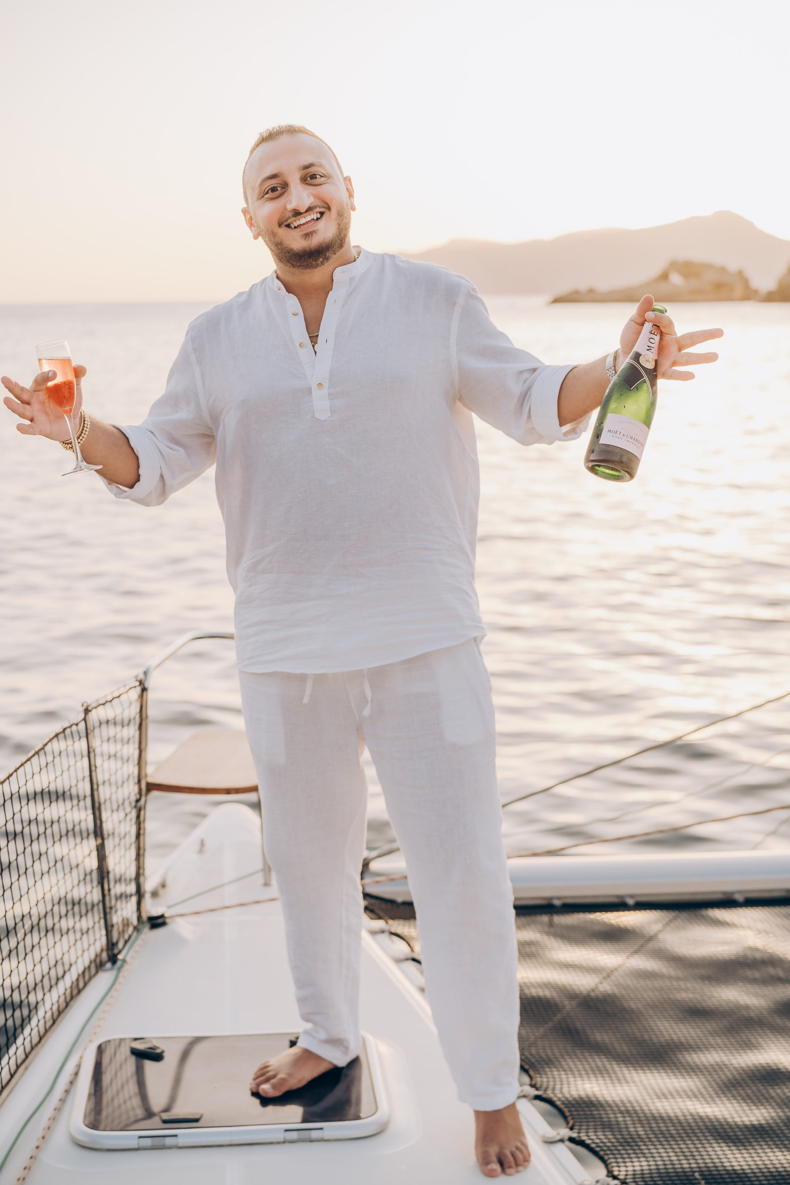 Engagement on a yacht at sunset. Фотограф у Пальма де Майорка