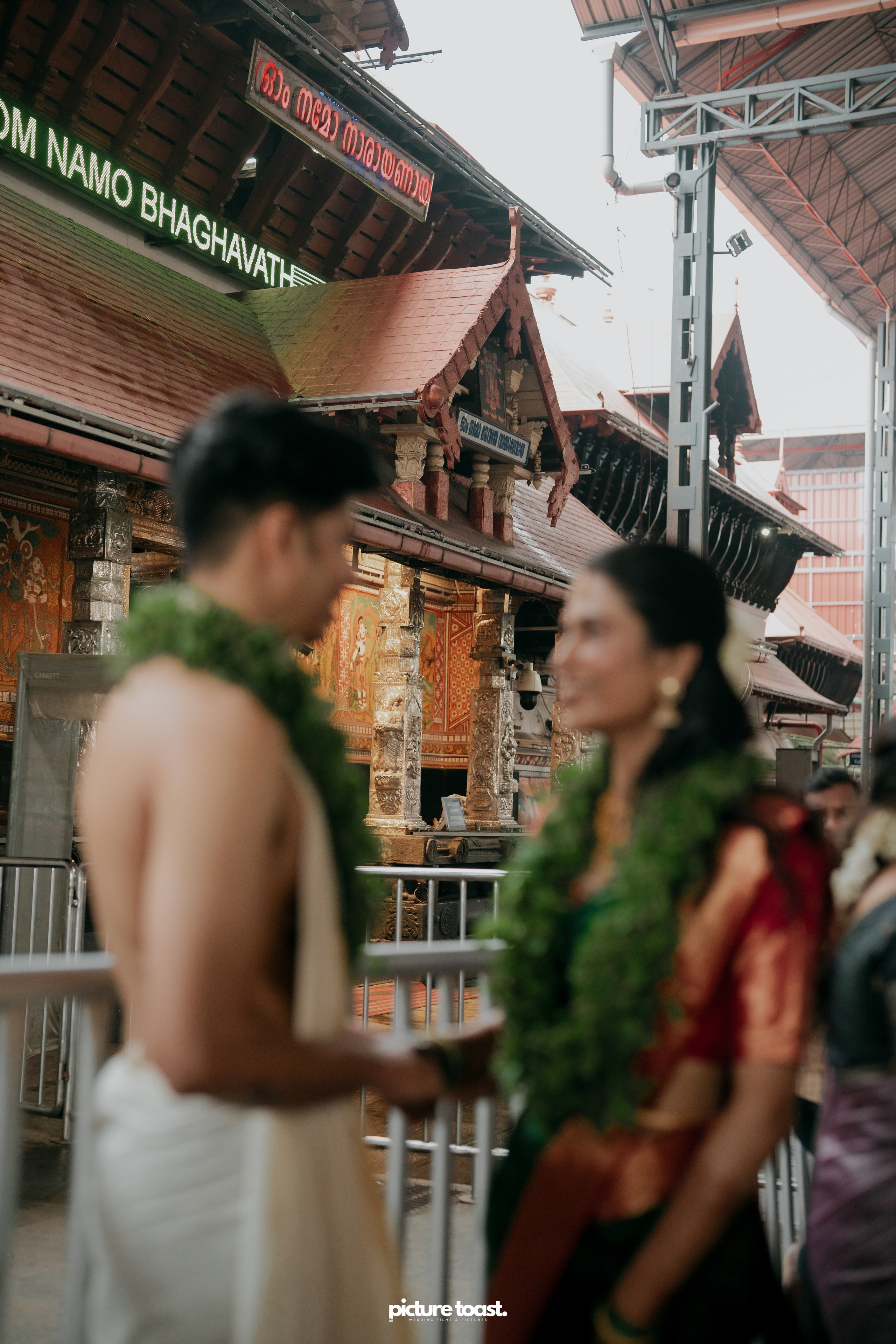 Guruvayur Wedding Ft. Athira & Abilash. Fine art Wedding Photographers in India & Canada