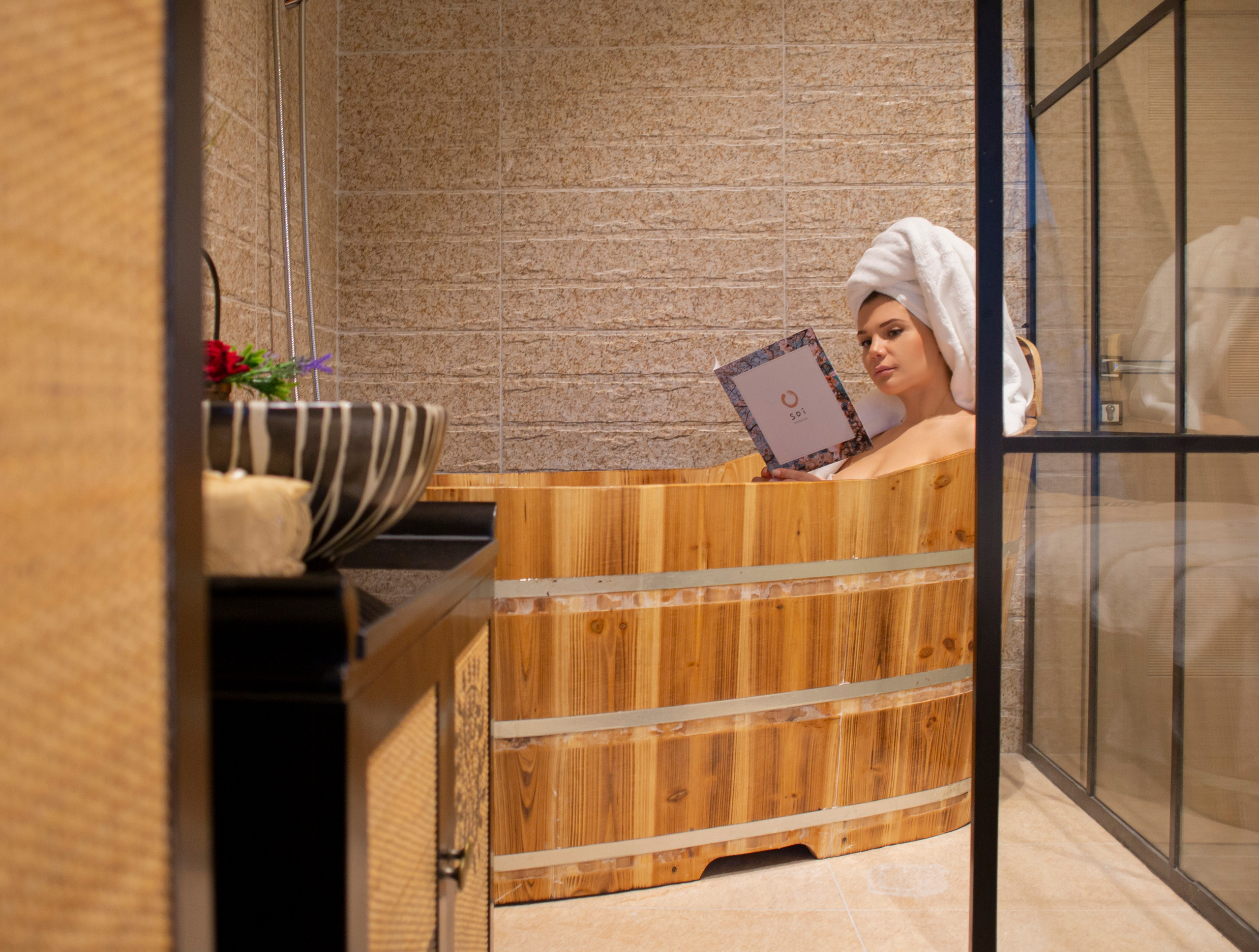 BEAUTY/SPA/ SALONS. Female Photographer in Dubai