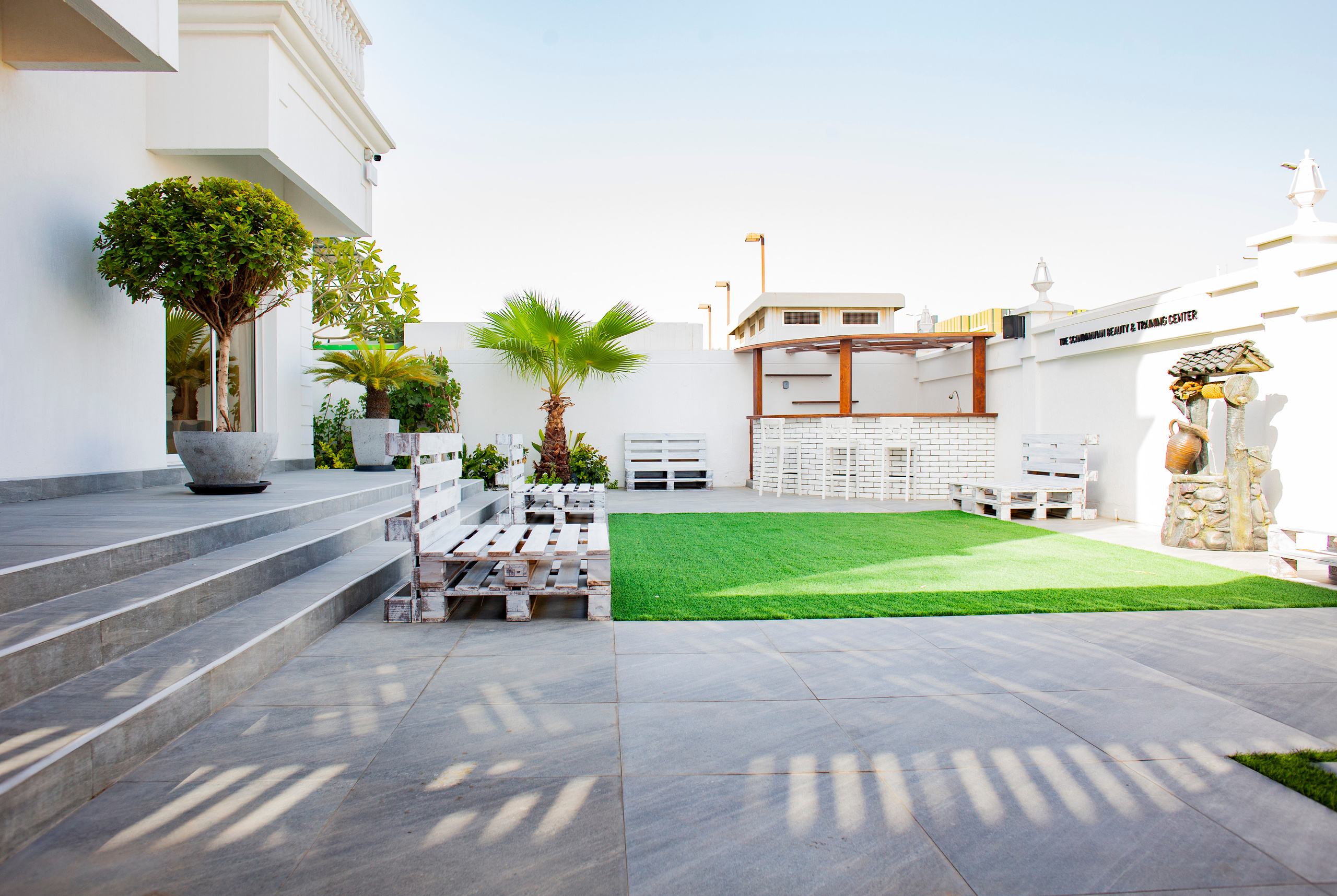 BEAUTY/SPA/ SALONS. Female Photographer in Dubai