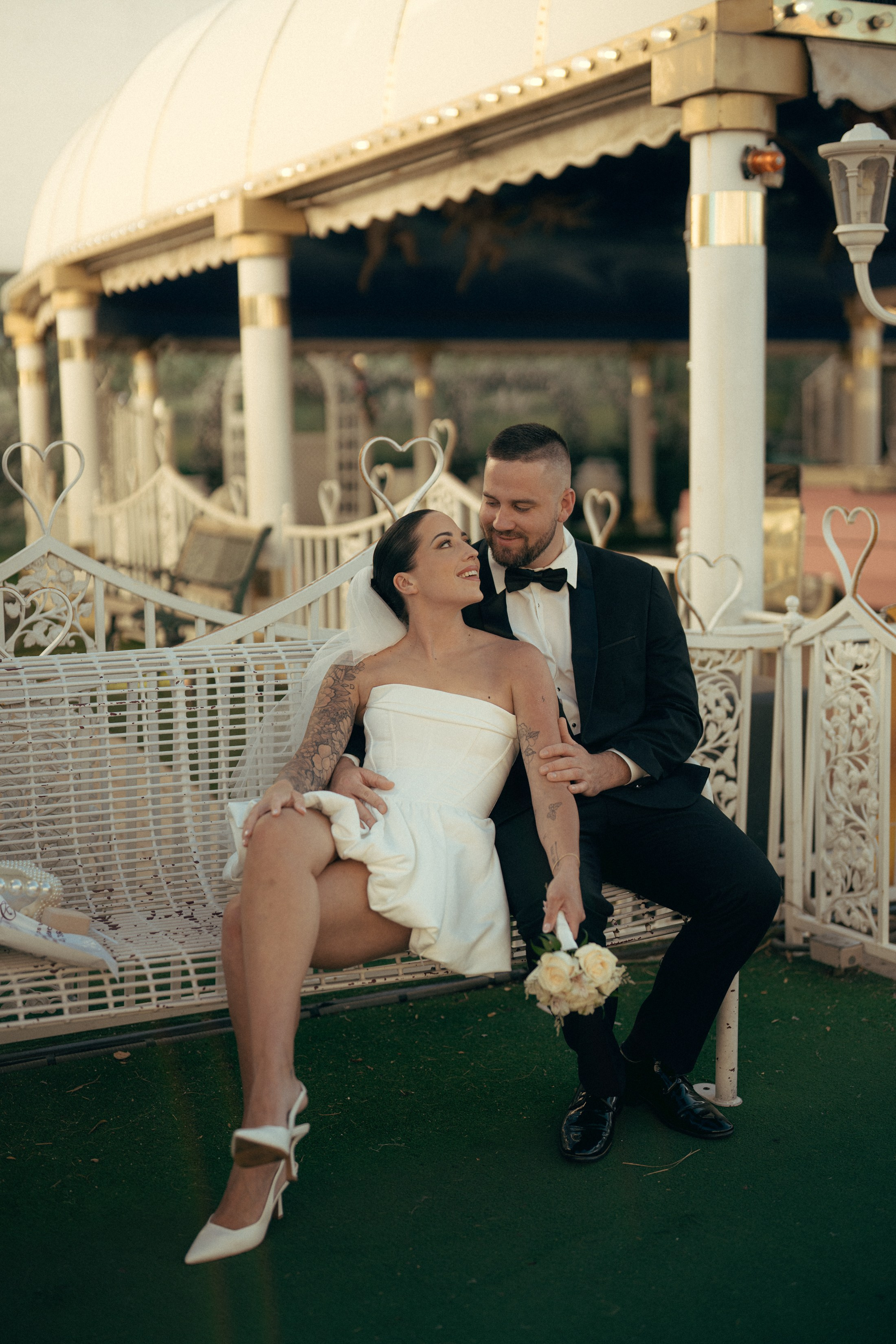 Alex&Danny. Wedding & elopement photographer Viktoriya Kravtsov. Las Vegas