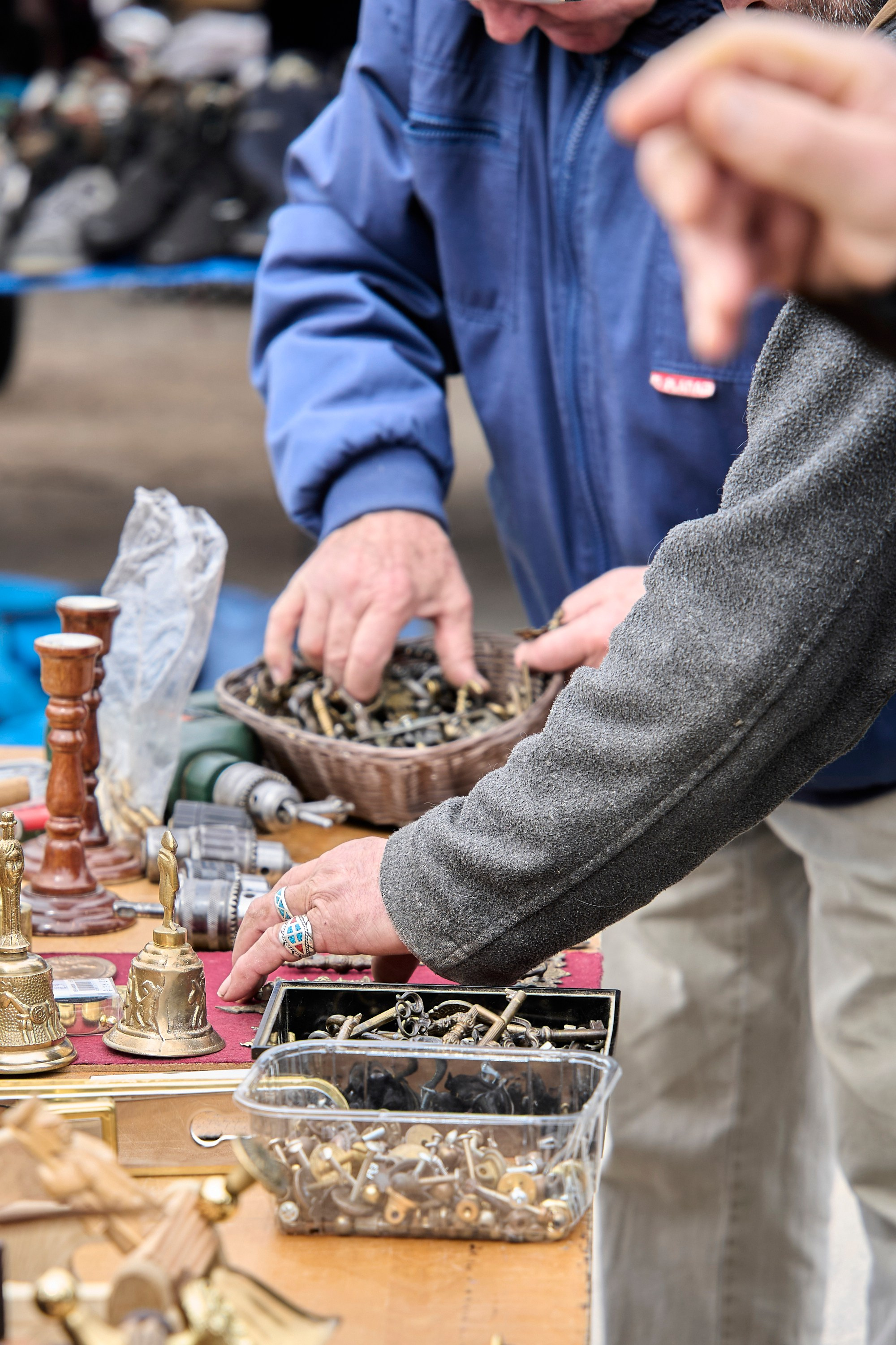 Flohmarkt-Fund. Aleksandr Steinbrenner | Streetfotografie