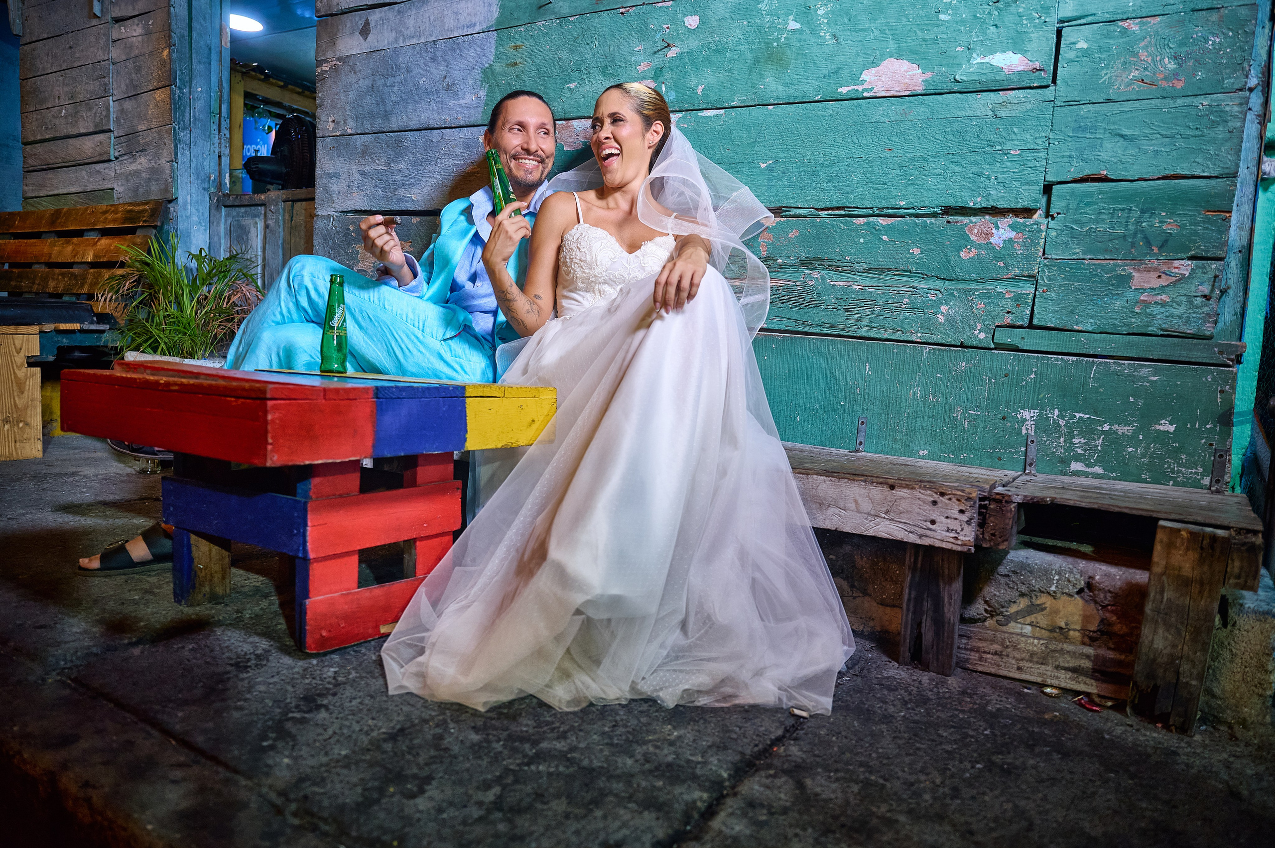 Trash the Dress en Cartagena. Wedding Photography & Videography by ZZ Hendrick | Capturing Your Love Story in Colombia & USA