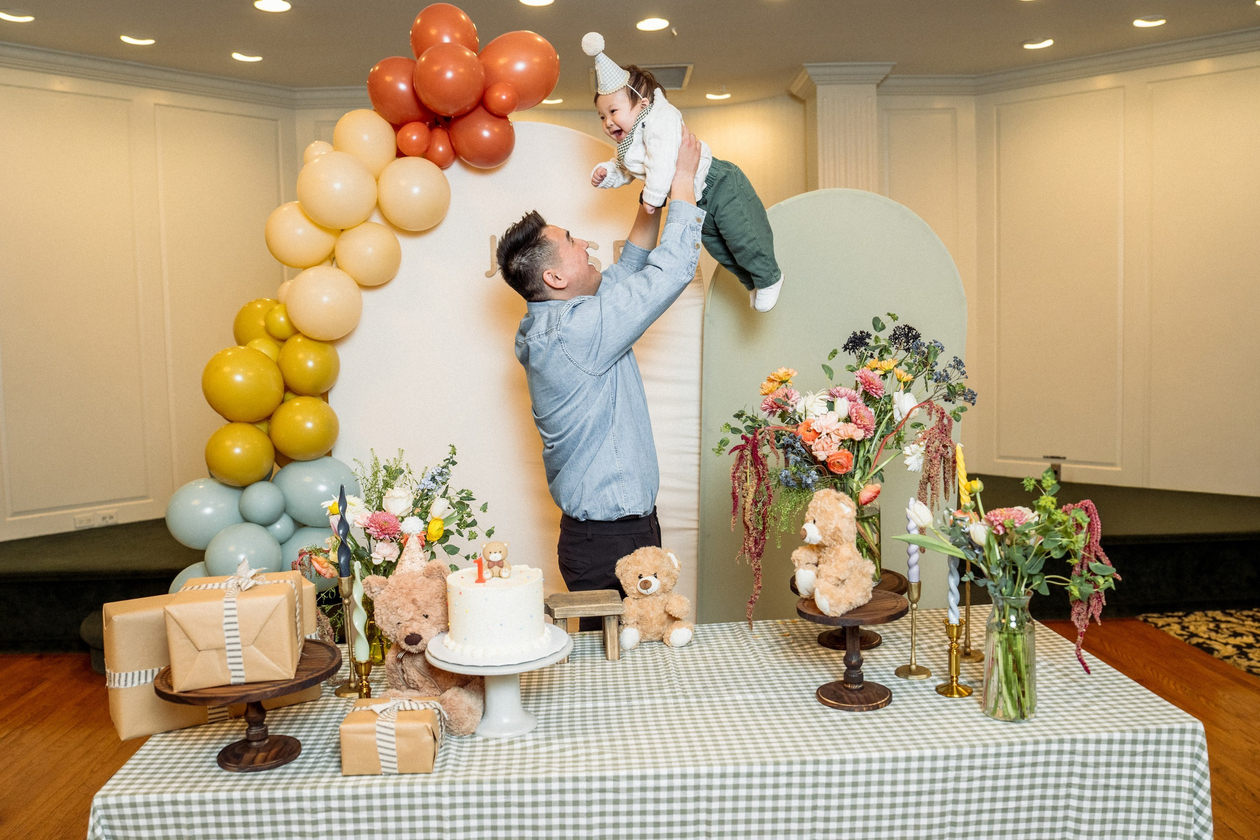 Jesse’s 1st birthday. Alisa Tant — Family and newborn photographer Bucks County, Montgomery county, Philadelphia, NJ