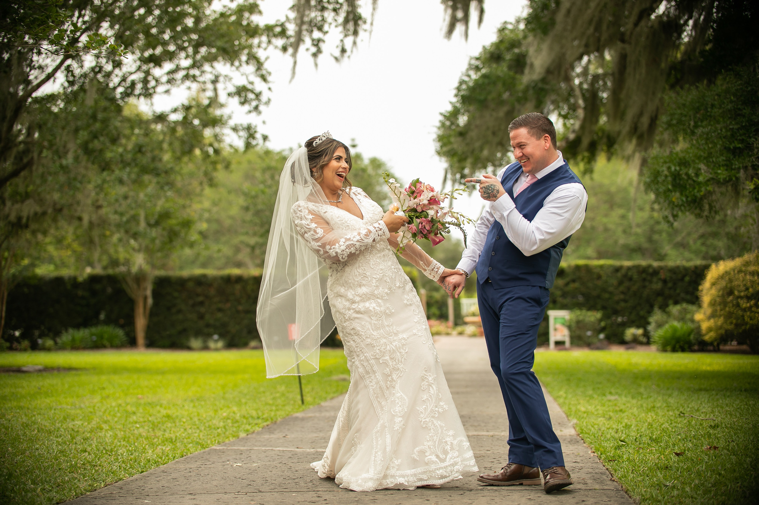 Wedding in The Lue Gardens intimate wedding photography. Lana Photography — Wedding & Family Photographer in Florida & Beyond