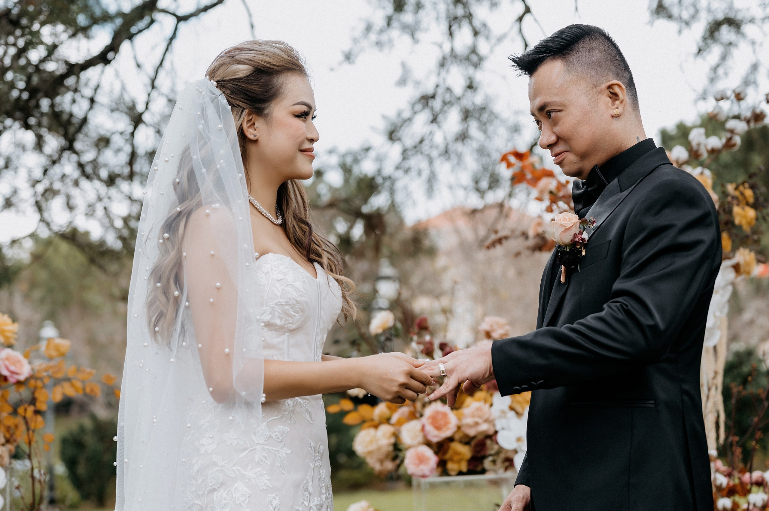 JESSE & MIMI / The Vows. Nhiếp ảnh gia đám cưới hàng đầu tại Thành Phố Hồ Chí Minh