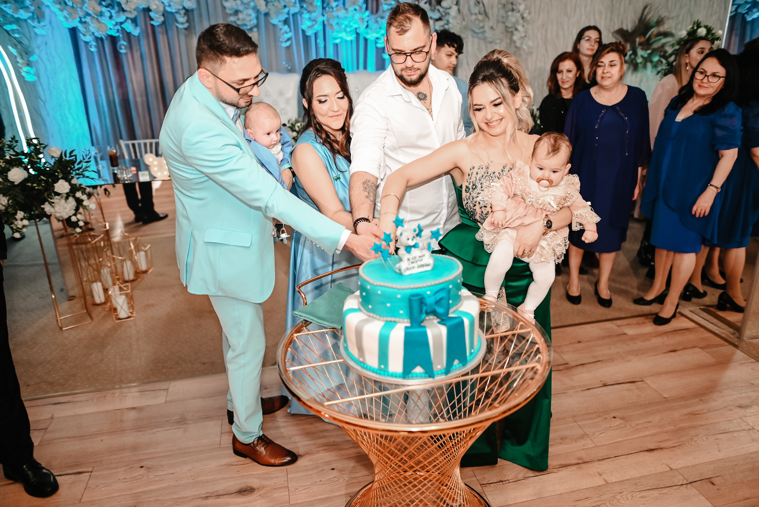 Tort cu ursuleț pentru botezul băiețelului – decor festiv Ana Maria Drăgan