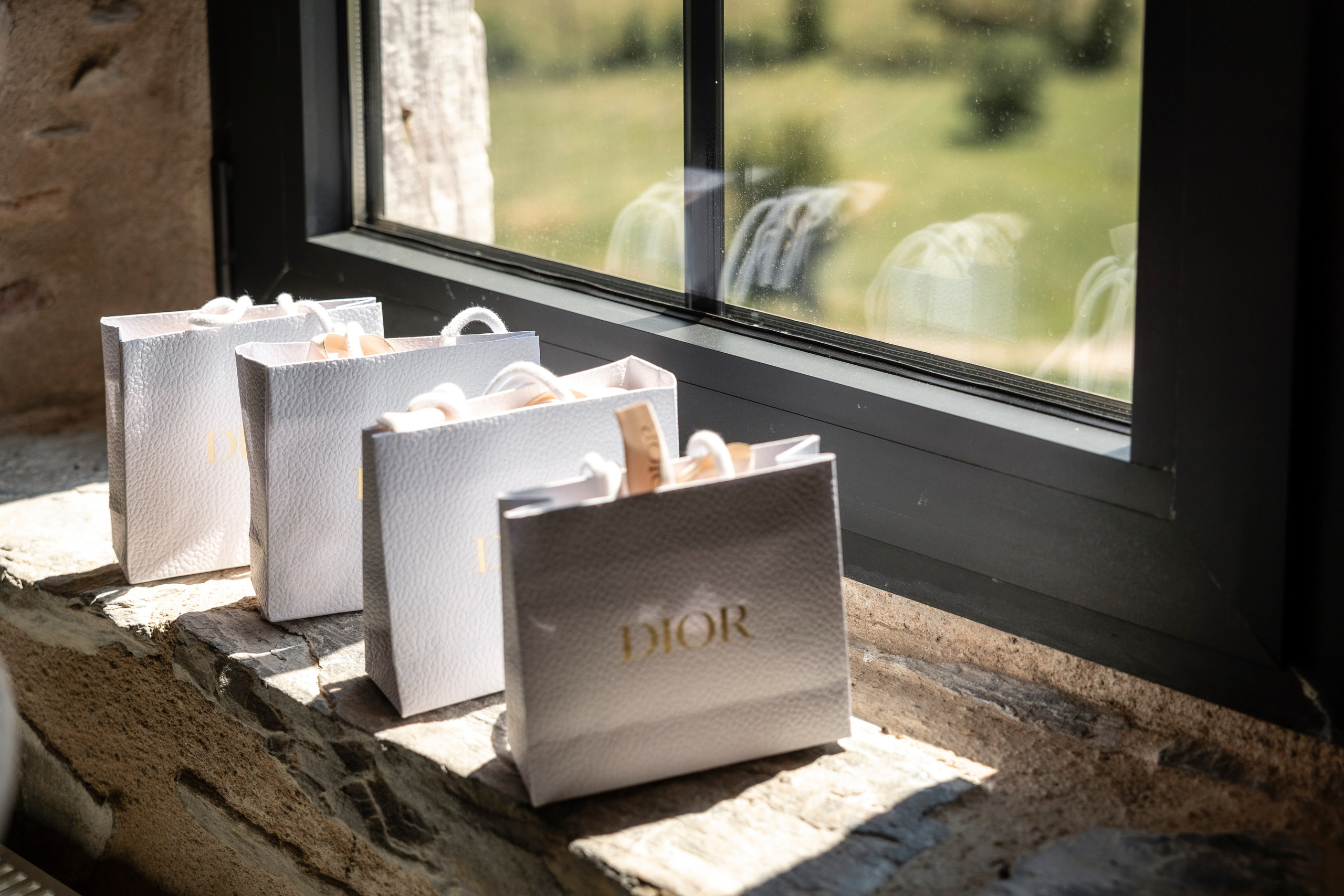 Modern Château Wedding in Occitanie — Domaine de Merlac. Eugénie Smirnova — Wedding & Elopement Photographer in Southwest France