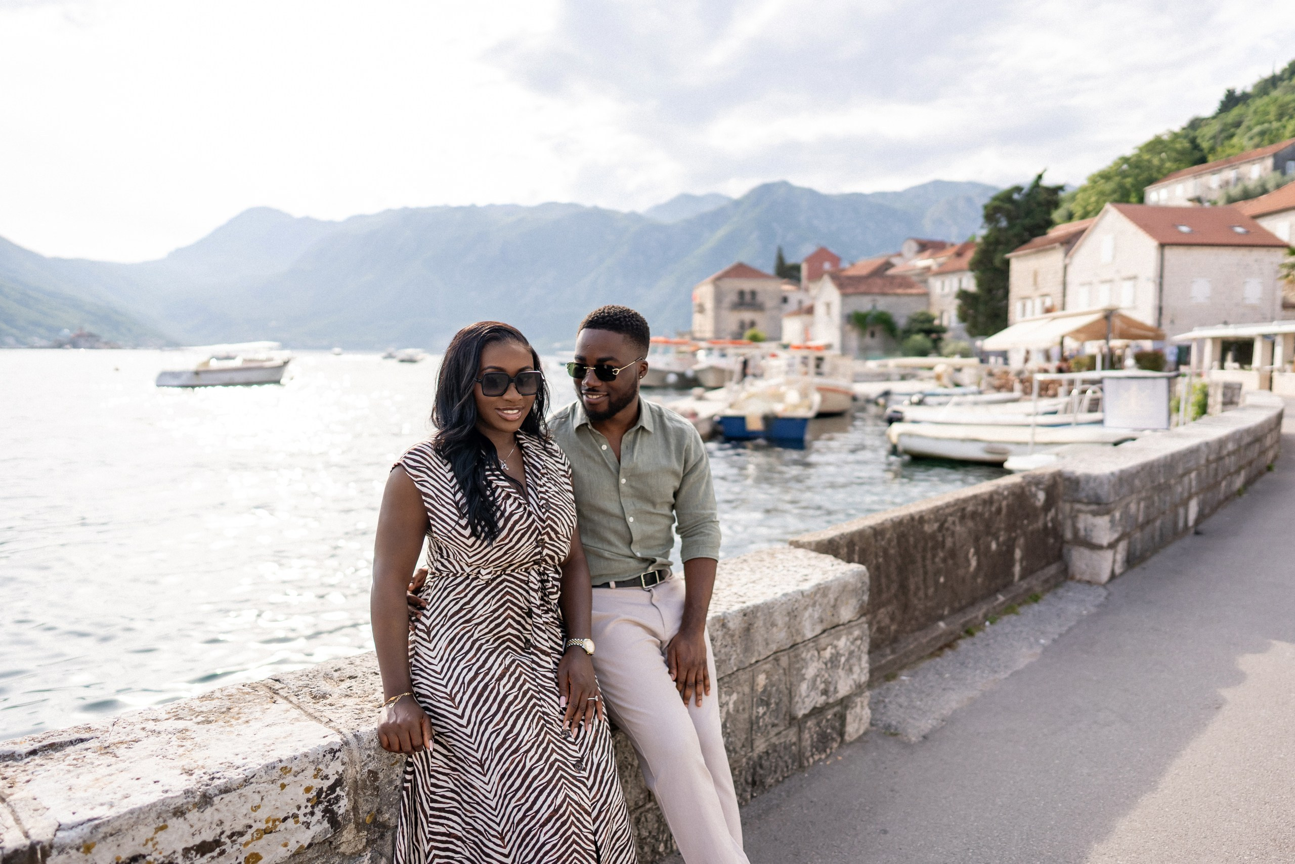 Love story in Perast with boat tour. Fotograf i snimatelj za venčanja u Crnoj Gori | Maria & Vasilii