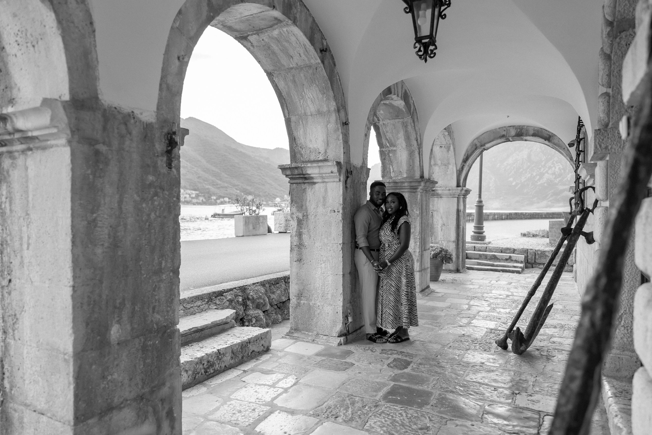Love story in Perast with boat tour. Fotograf i snimatelj za venčanja u Crnoj Gori | Maria & Vasilii