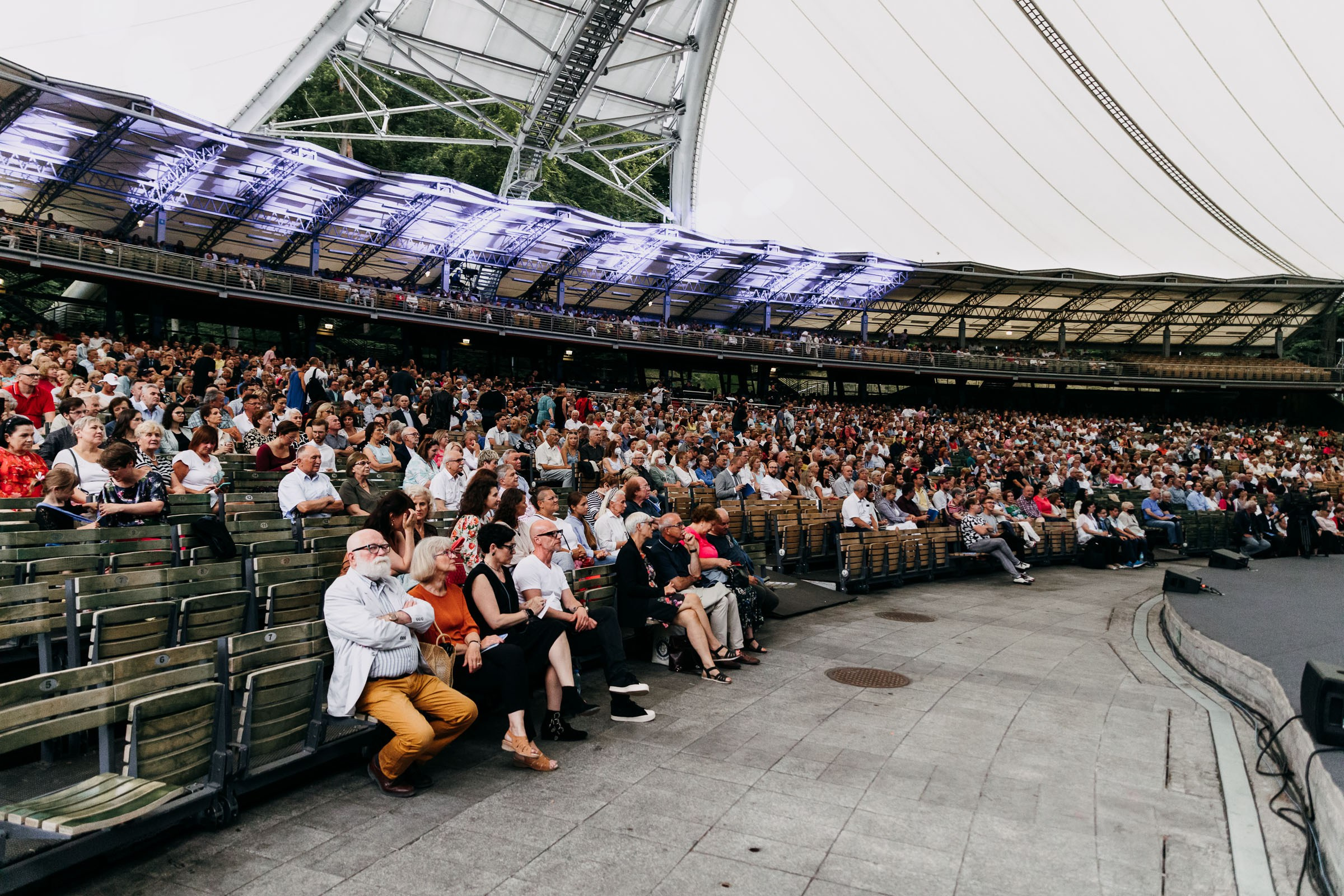 Opera Leśna Koncert. Fotograf Ślubny Warszawa - Sesje Biznesowe Rodzinne Eventy