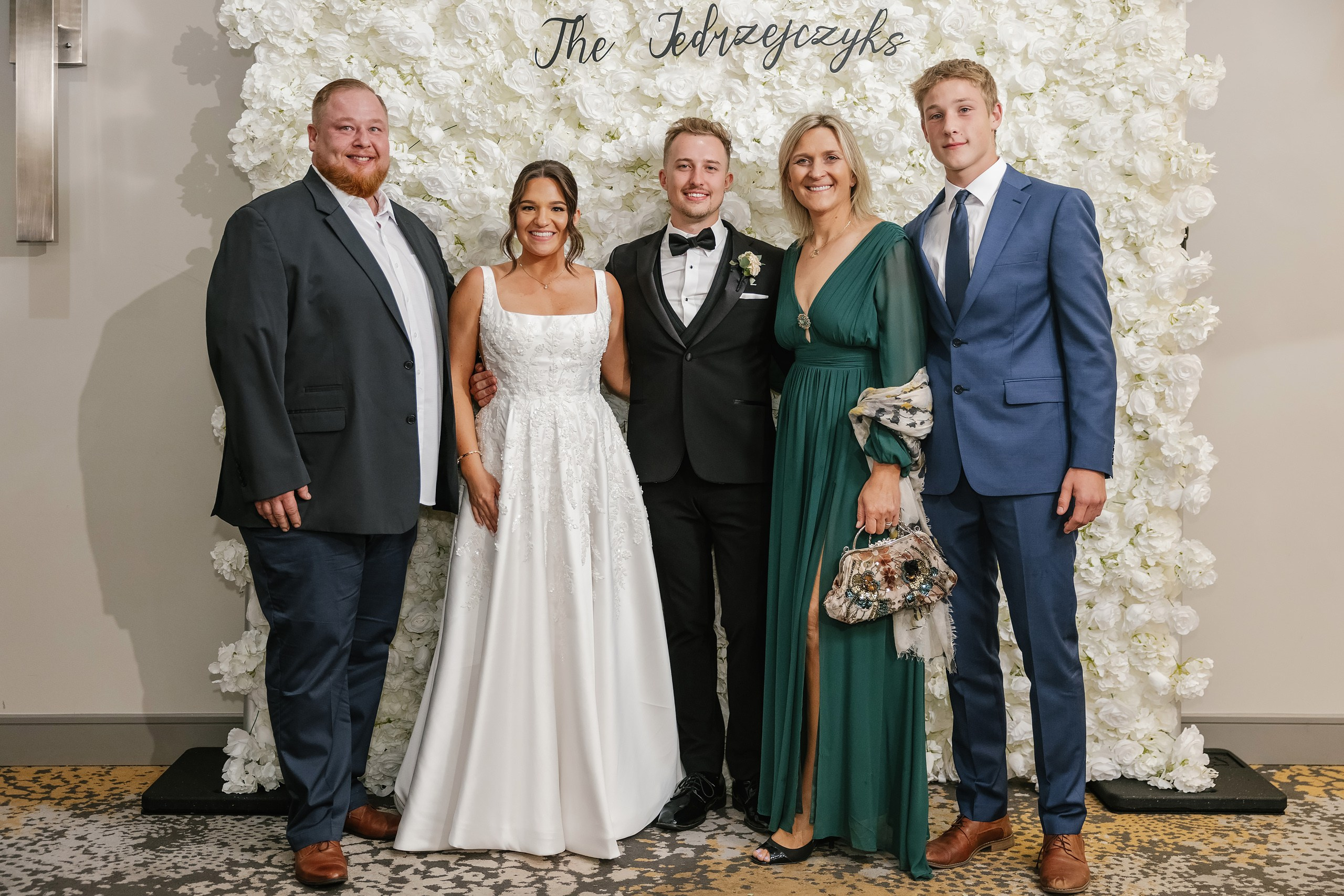 09.06.2025 Wedding. Wedding family event photographer in Chicago Nick Yushevich