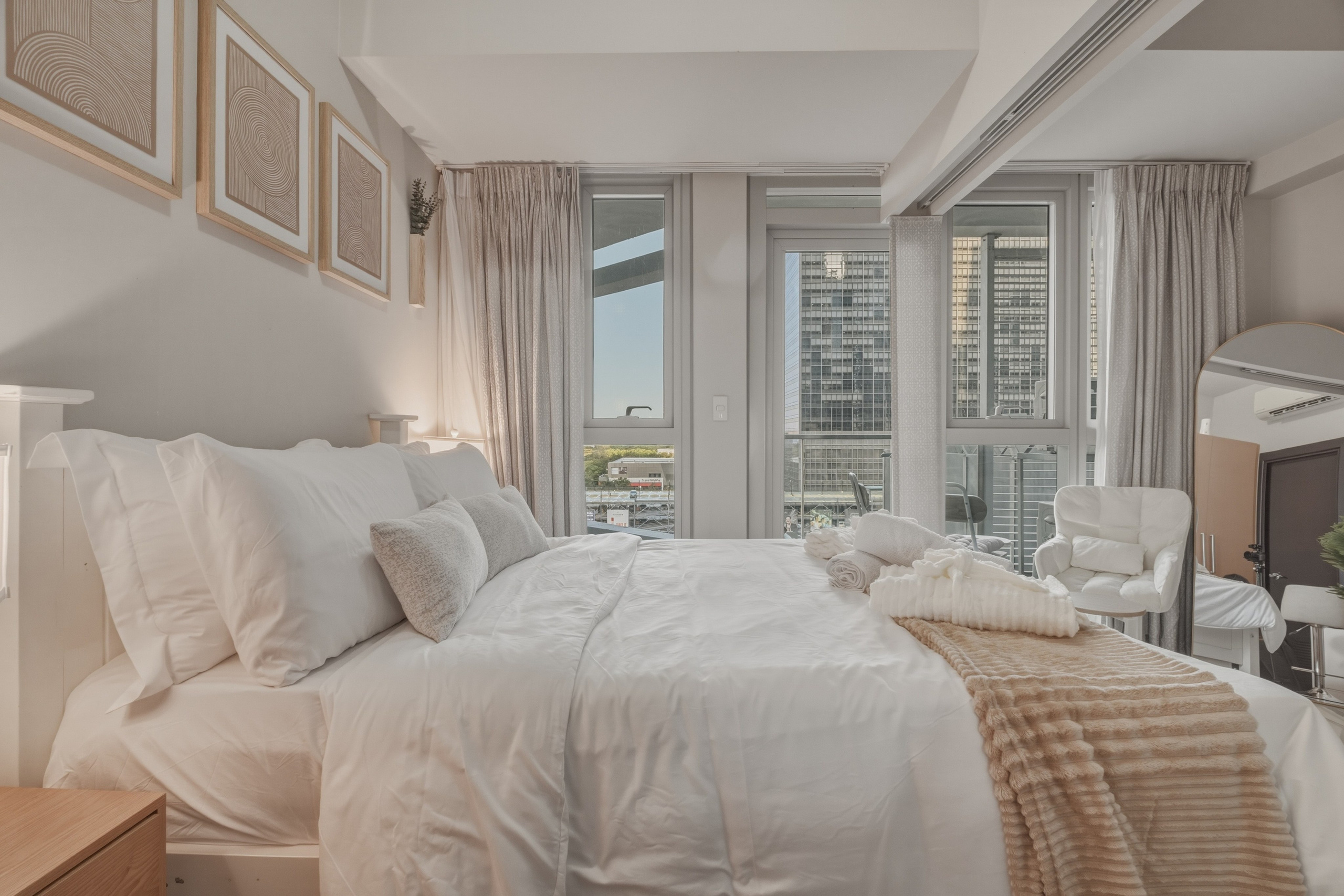 Uptown Parksuites // BGC. Interior & Architectural Photographer Philippines | Argen Carlo Camaclang