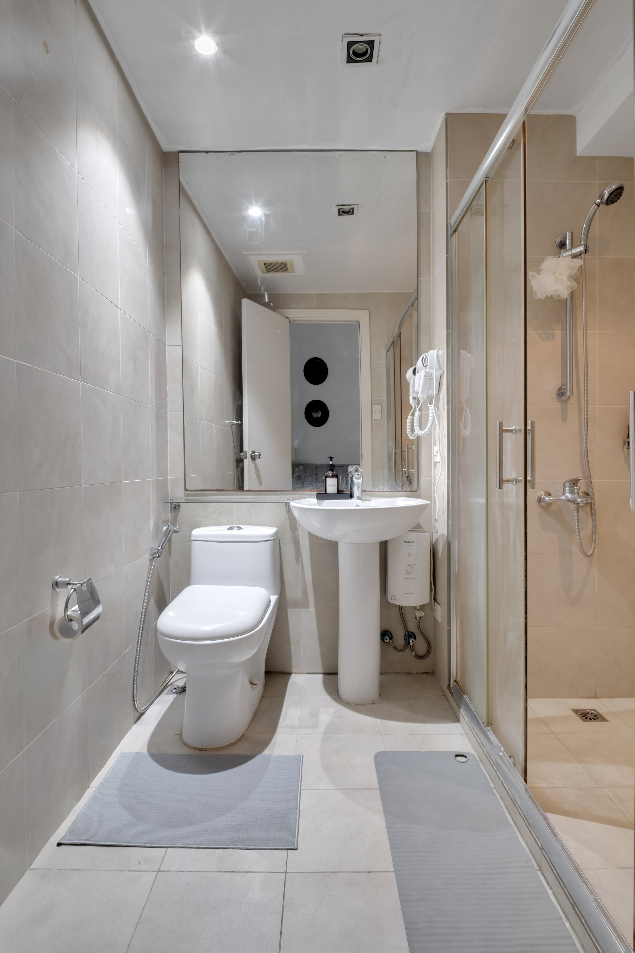 NOIRÉ Aloure Suites // Interior shoot