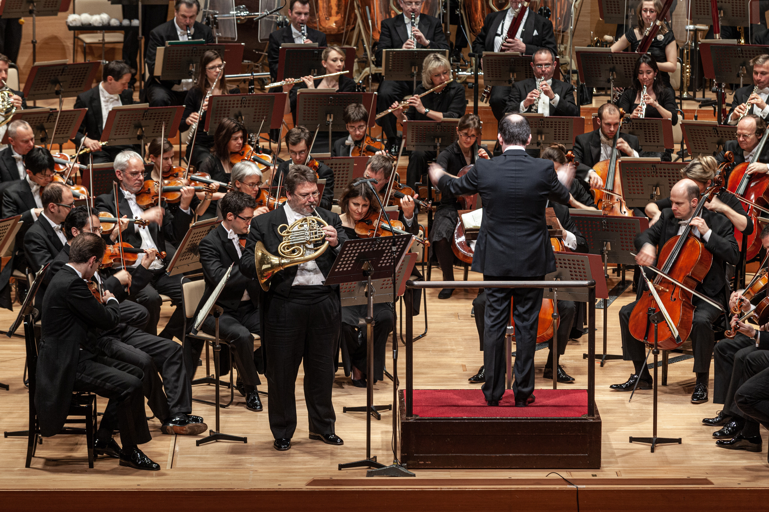 JAPAN TOURNE MIT SWR SYMPHONIEORCHESTER. Portrait photographer in Germany and all over Europe Mischa Blank