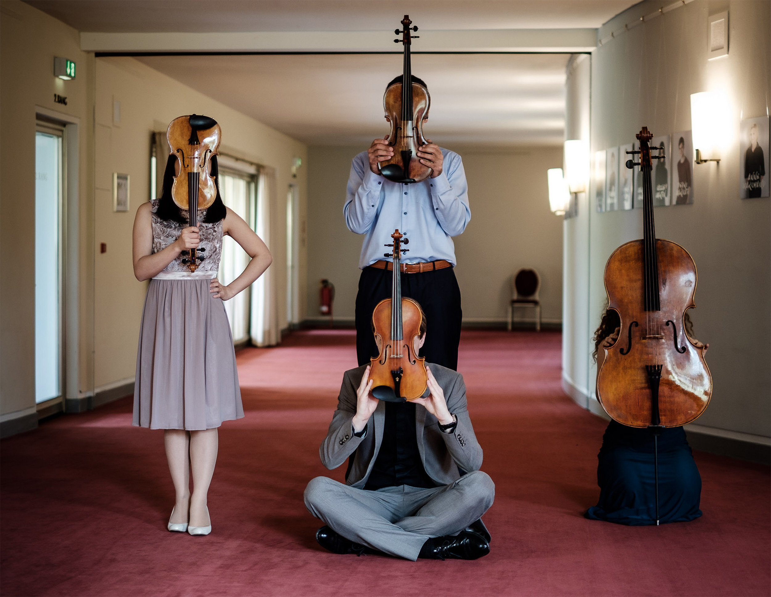 String Quartett in theater foyer 