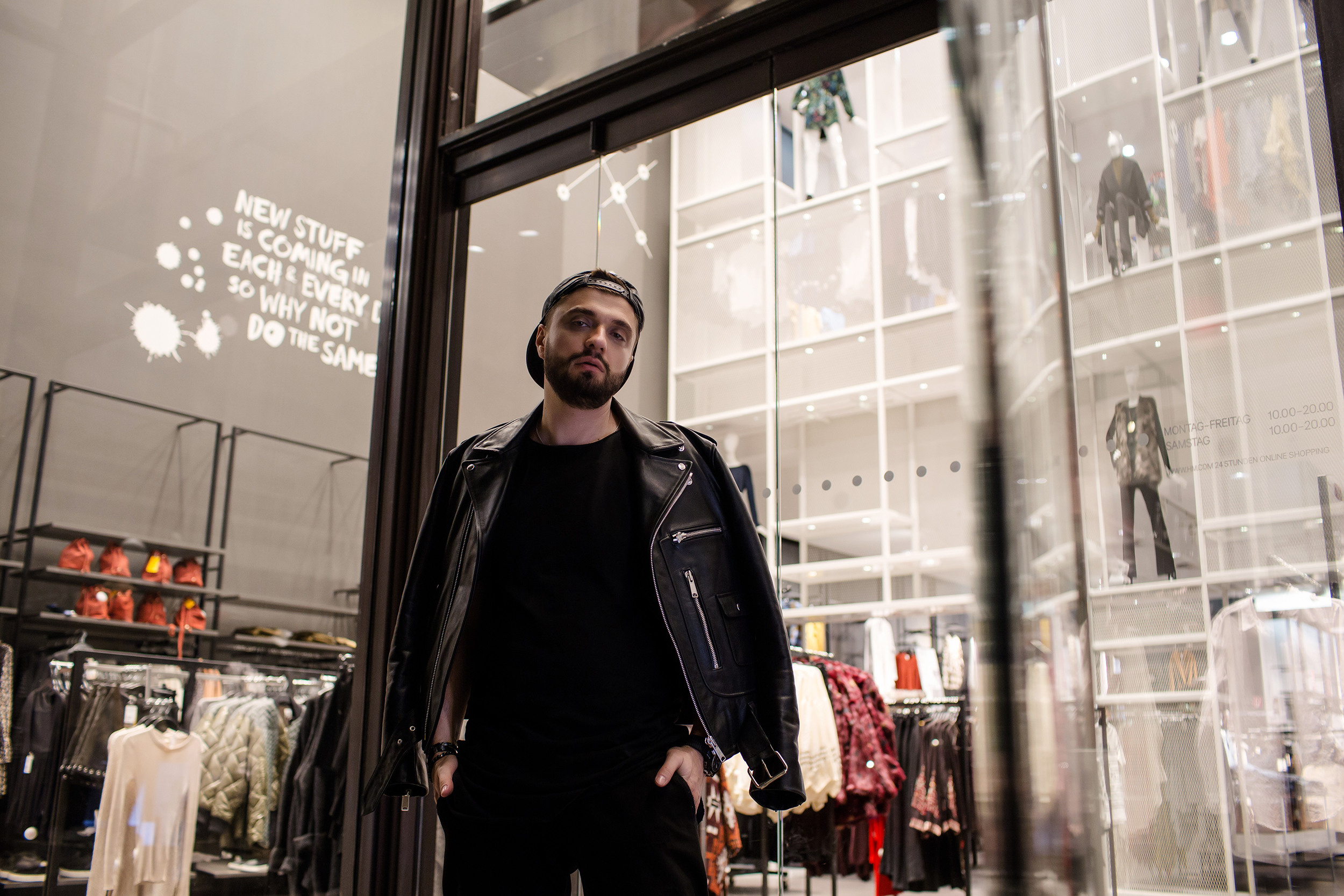 OLEG. Portrait photographer in Germany and all over Europe Mischa Blank