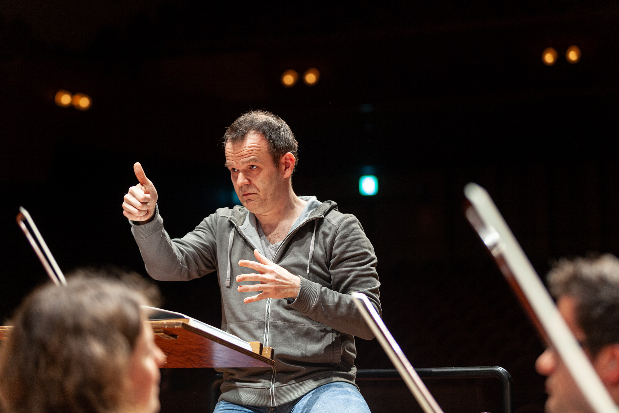 JAPAN TOURNE MIT SWR SYMPHONIEORCHESTER. Portrait photographer in Germany and all over Europe Mischa Blank