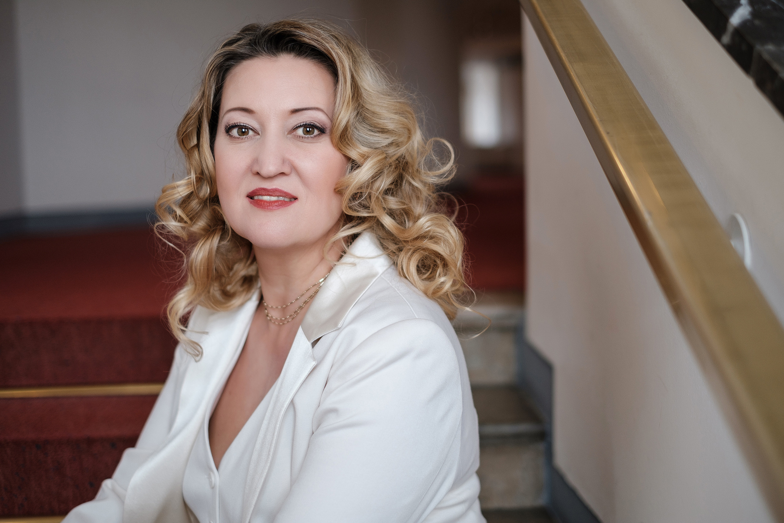 LARISSA KROKHINA. Portrait photographer in Germany and all over Europe Mischa Blank