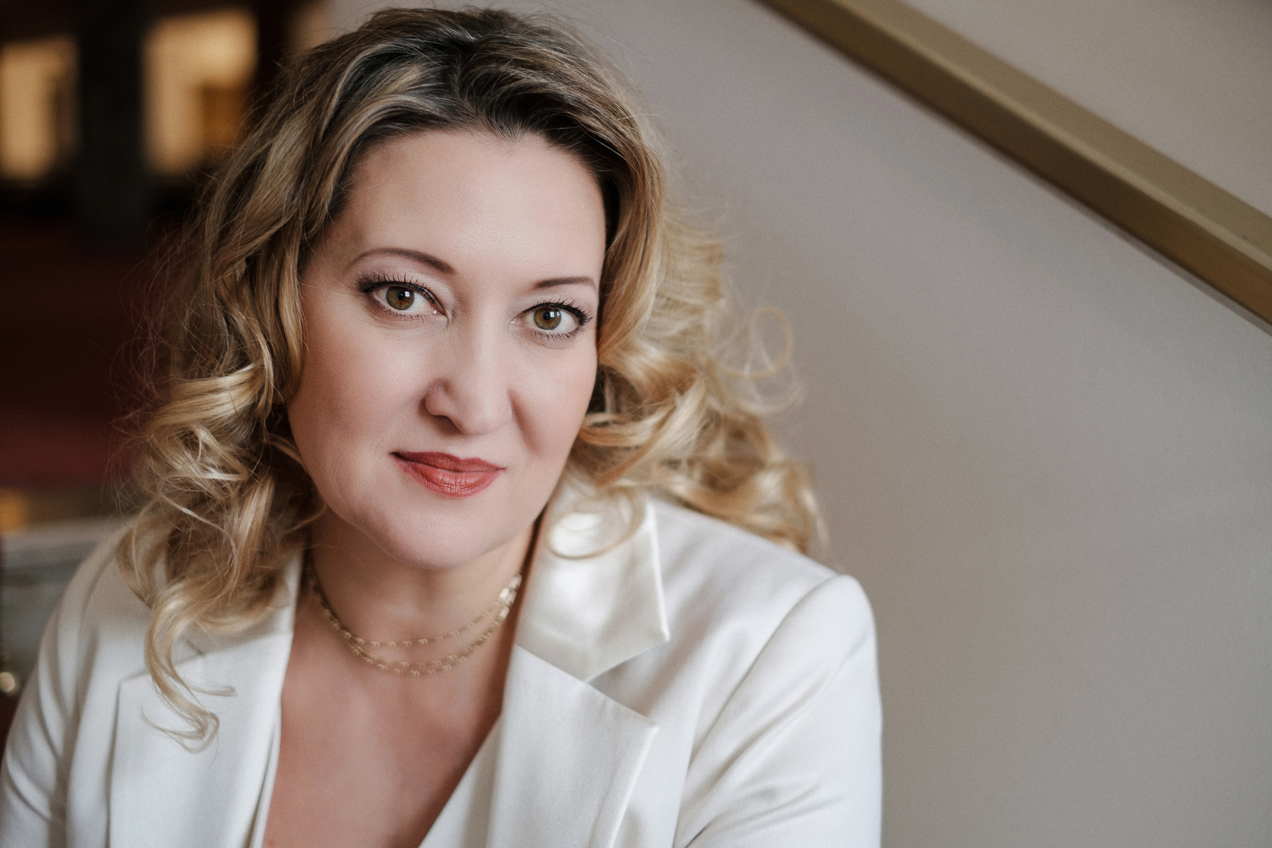 LARISSA KROKHINA. Portrait photographer in Germany and all over Europe Mischa Blank