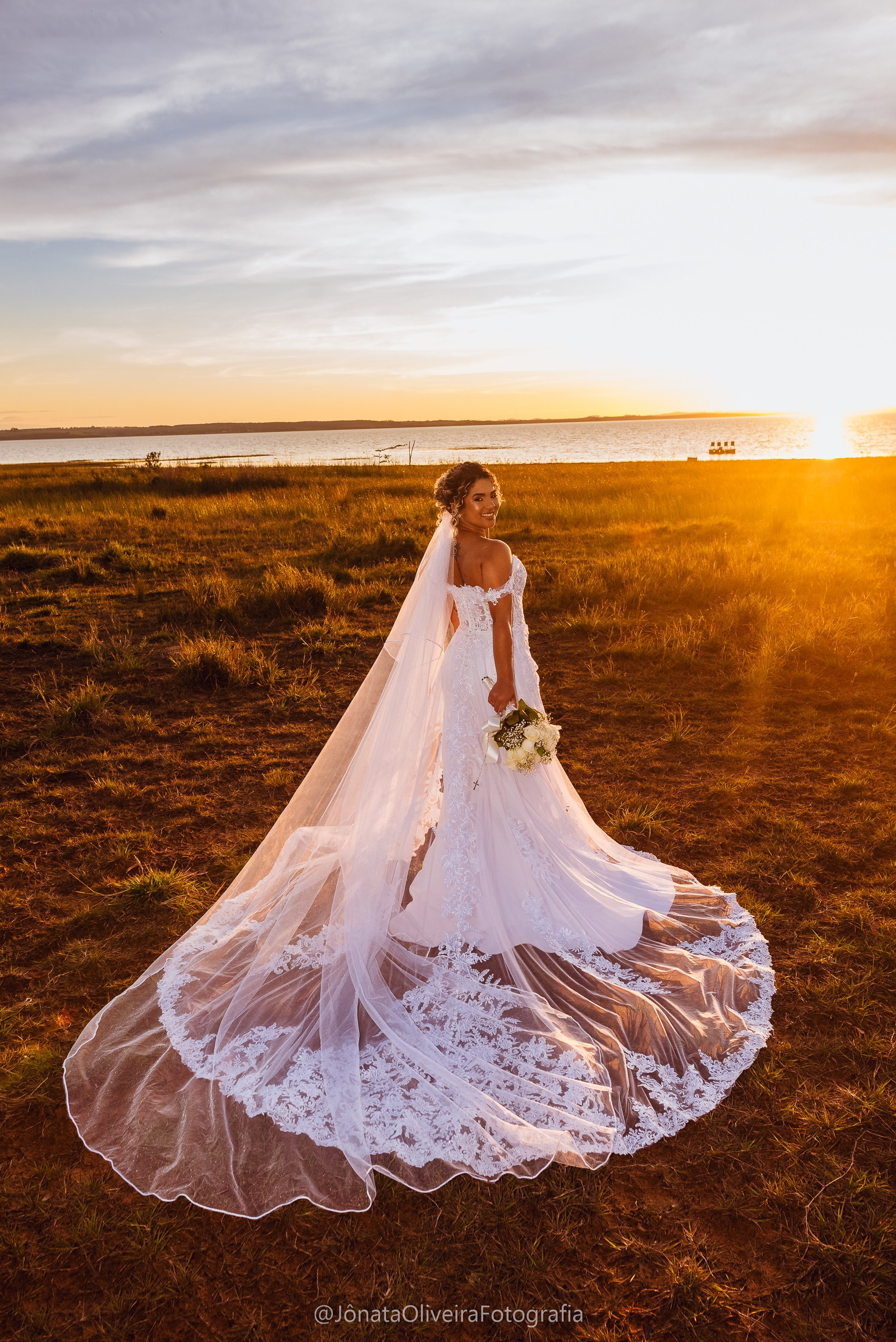 Vestido de noiva making of da noiva. Fotografia de casamentos e ensaios em avaré Jônata Oliveira