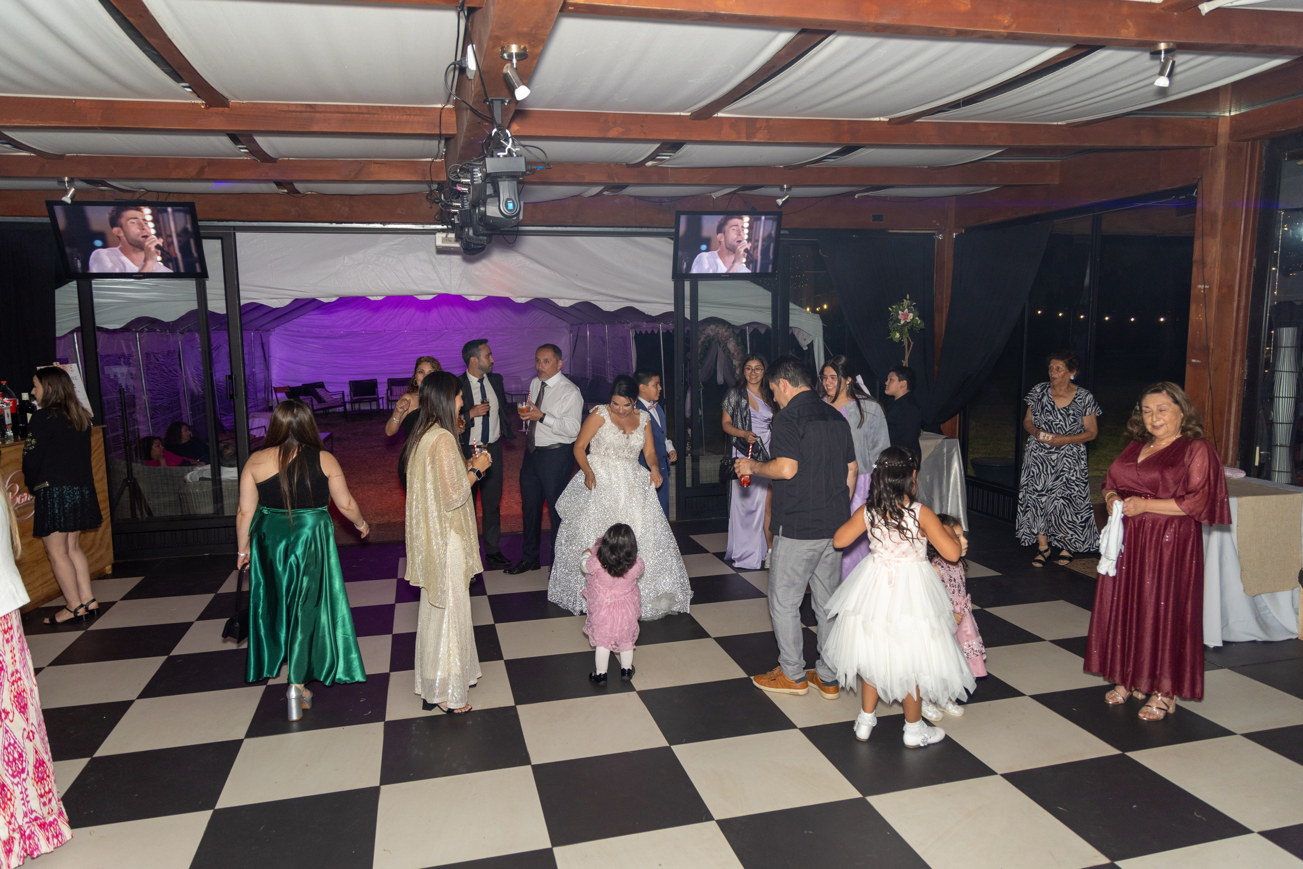 Katherin y Daniel. Dinka & Emilio - El arte de preservar lo que no se repite