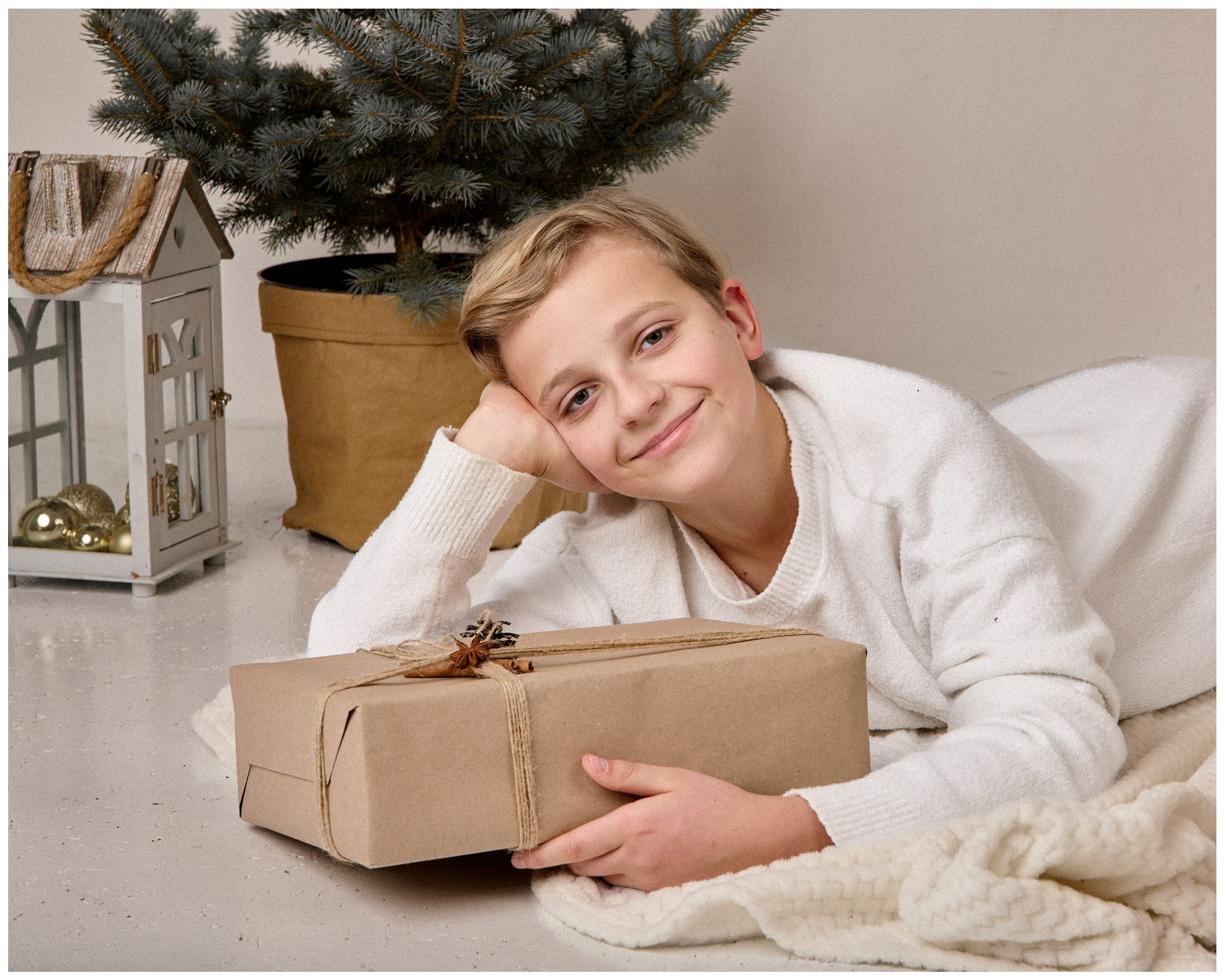 PORTFOLO. Profesionalus fotografas Vilniuje. Asmeninės ir šeimos fotosesijos, vestuvių, krikštynų bei renginių fotografavimas, produktų fotografija