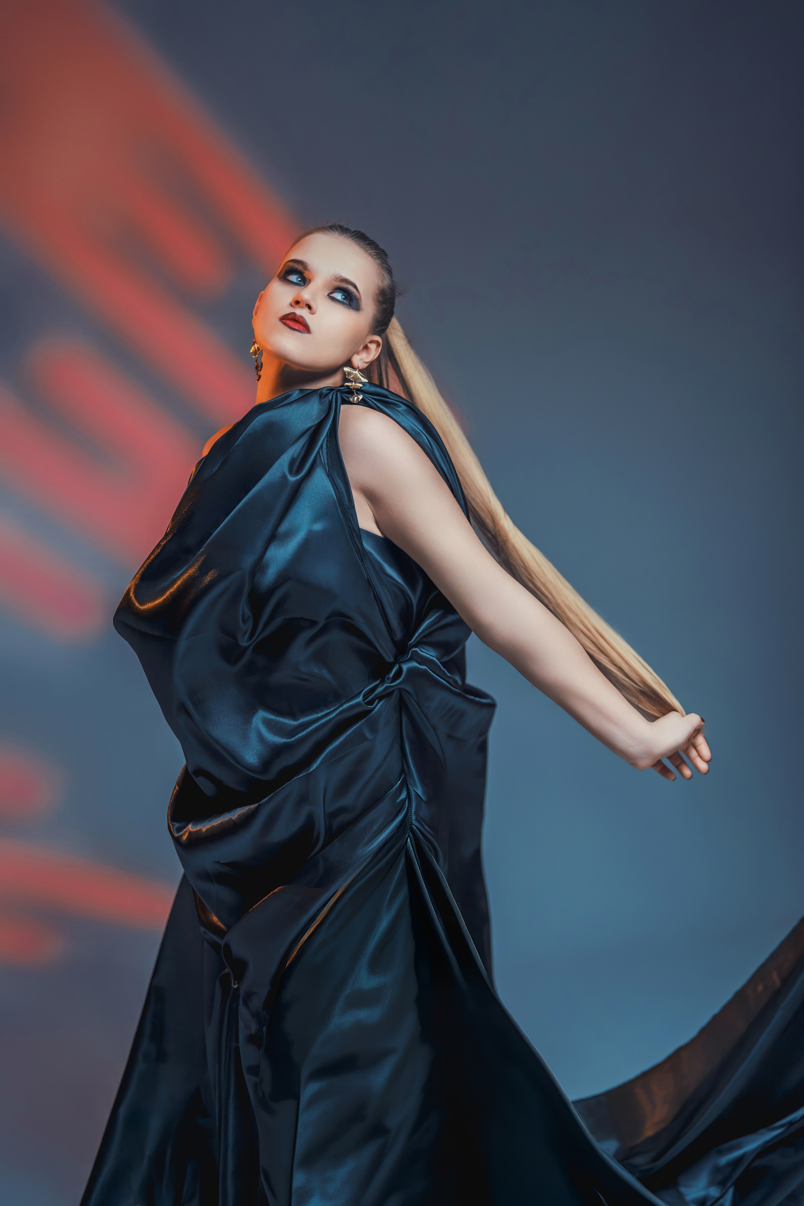 Flow Fabric. Nifty photography — коммерческий и портретный фотограф в Ташкенте. Студийная и выездная съёмка